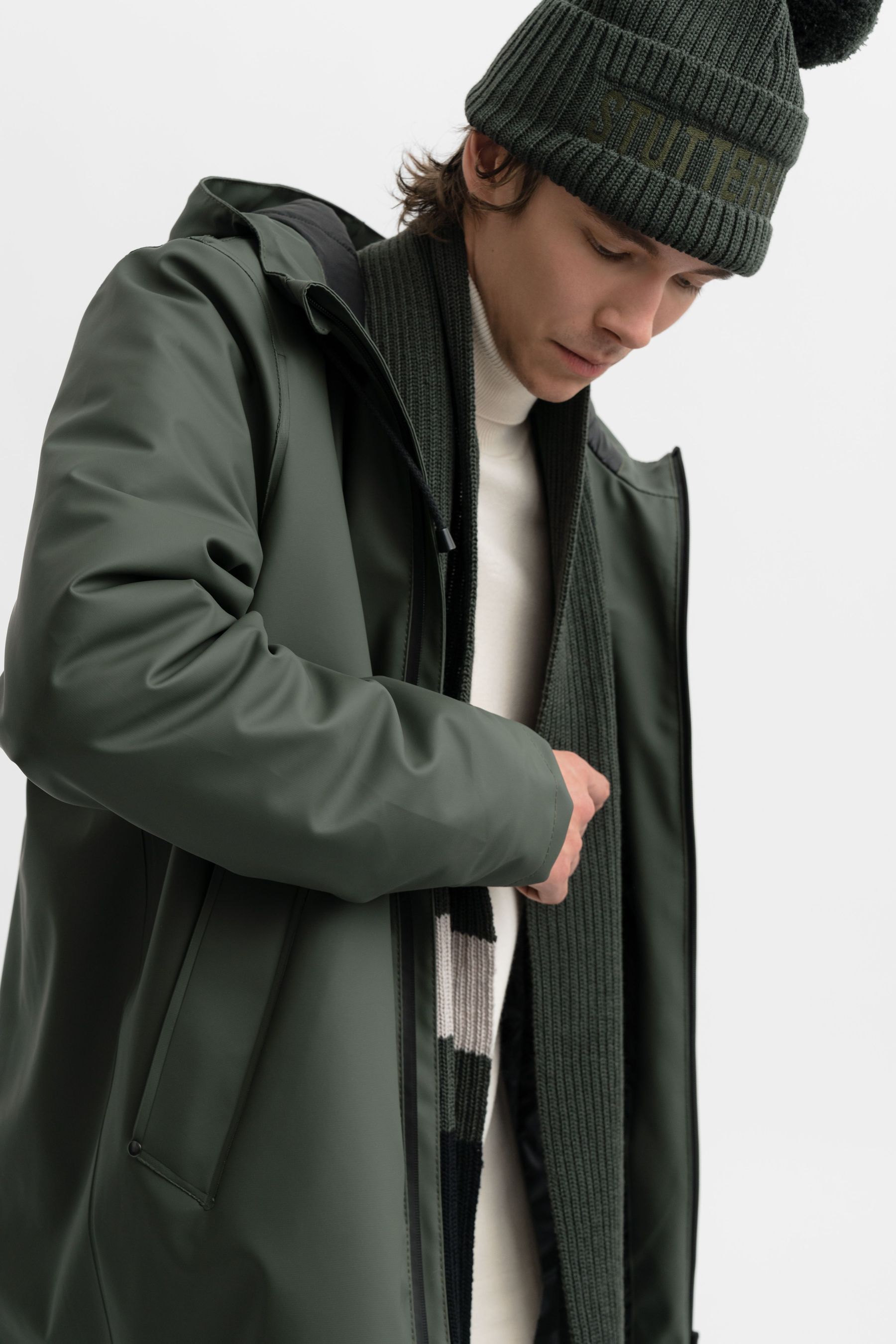 stutterheim fringe scarf green accessories hats-and-scarves scarves