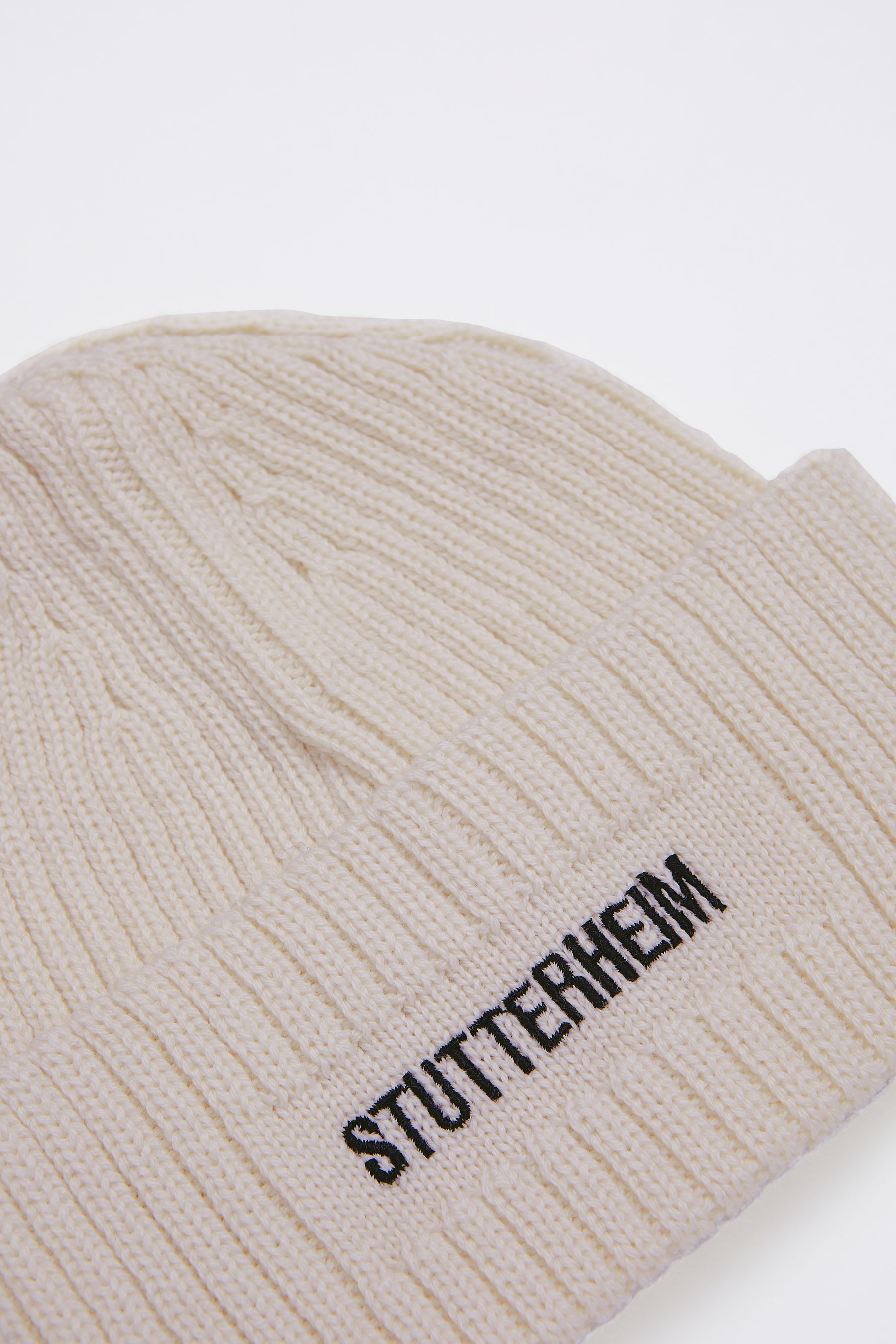 stutterheim logo beanie light sand accessories hats-and-scarves beanies