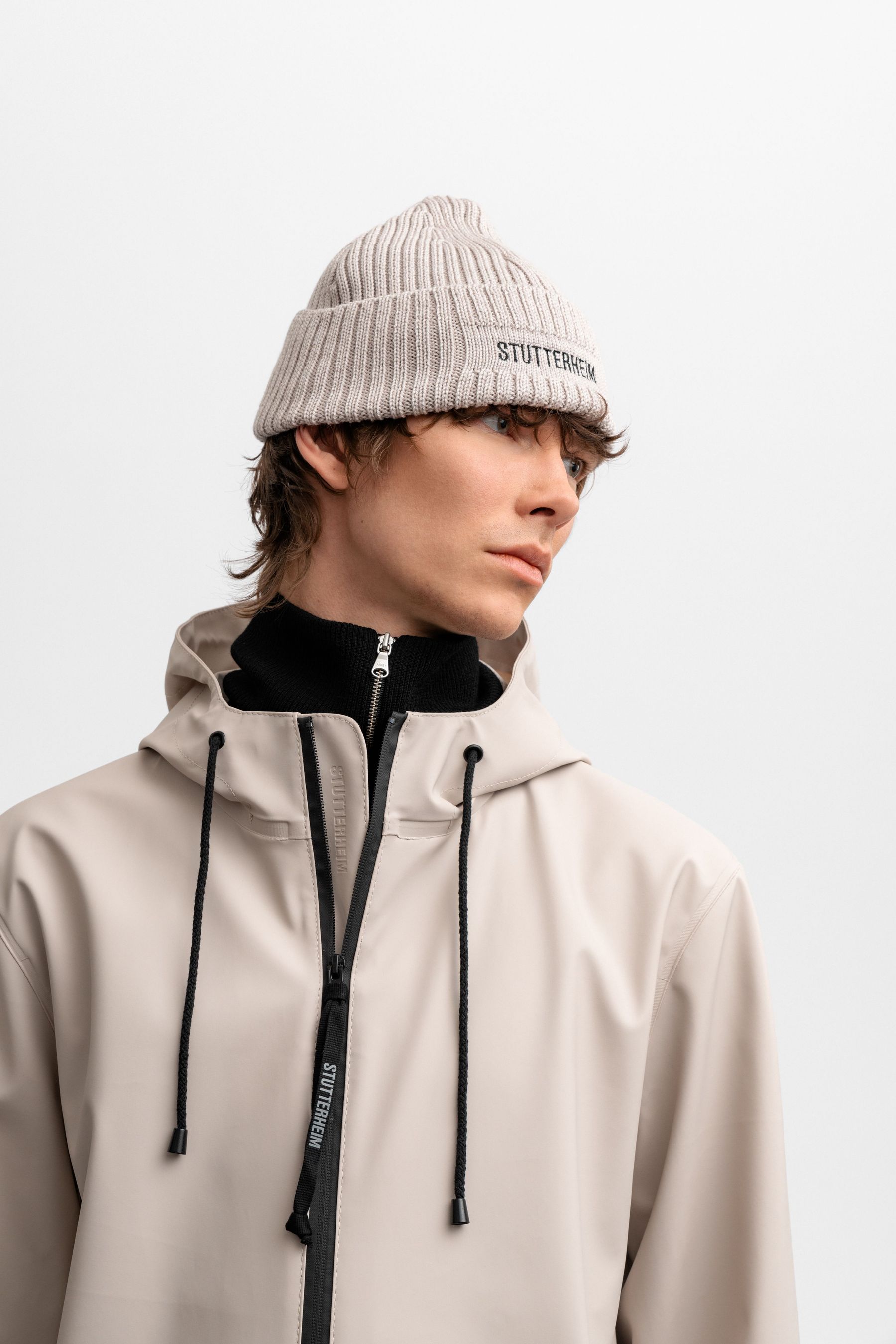stutterheim logo beanie light sand accessories hats-and-scarves beanies