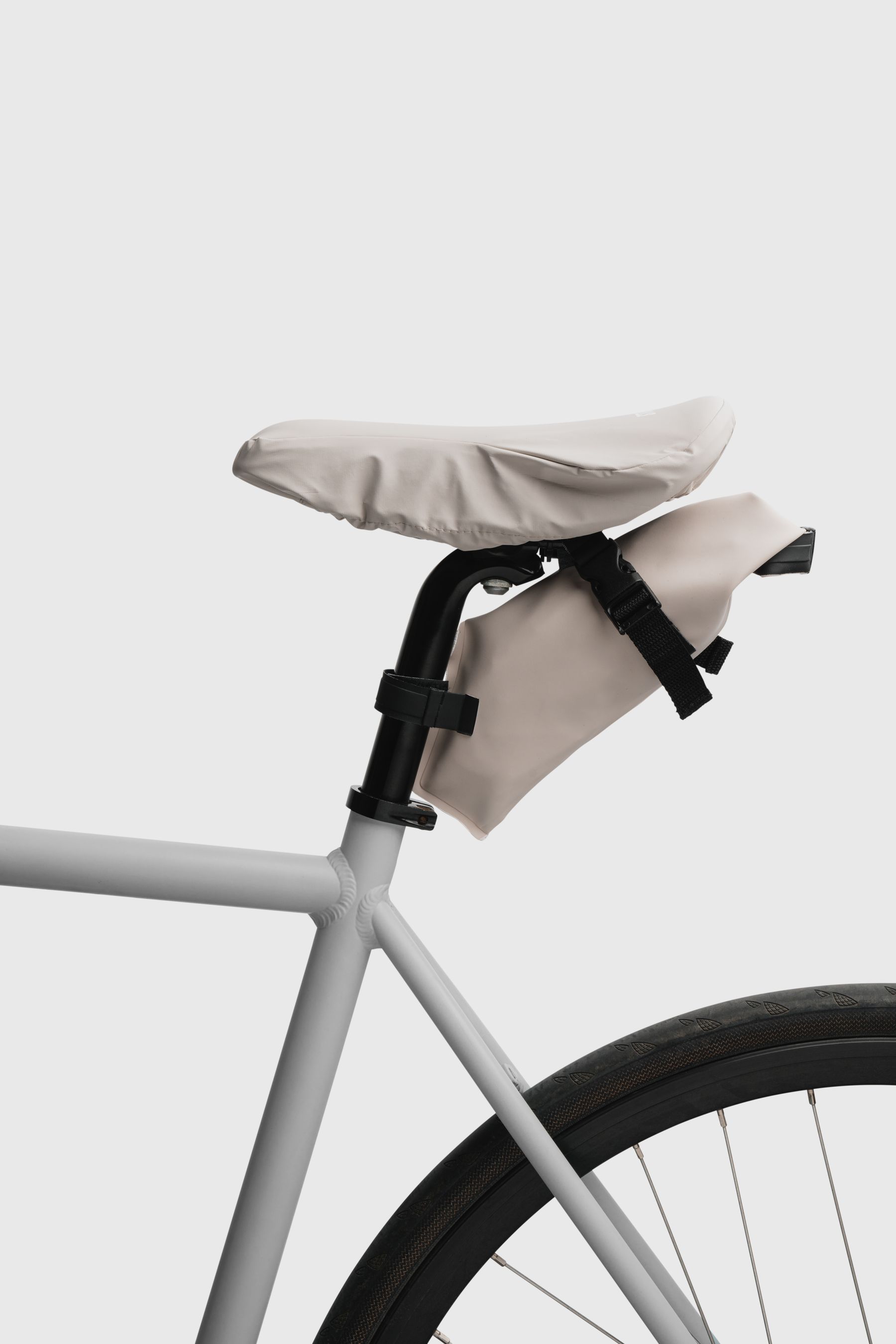 stutterheim seat bag light sand accessories bike-accessories