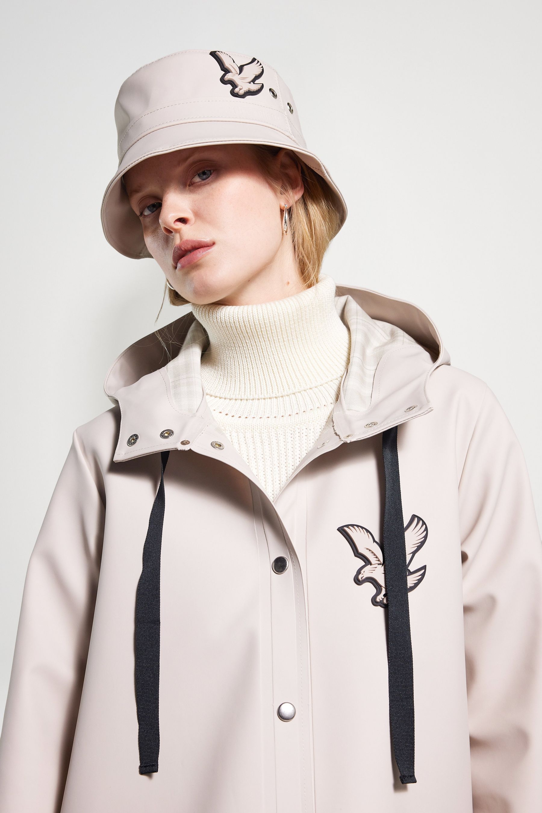 stutterheim bucket hat light sand accessories hats-and-scarves bucket-hats