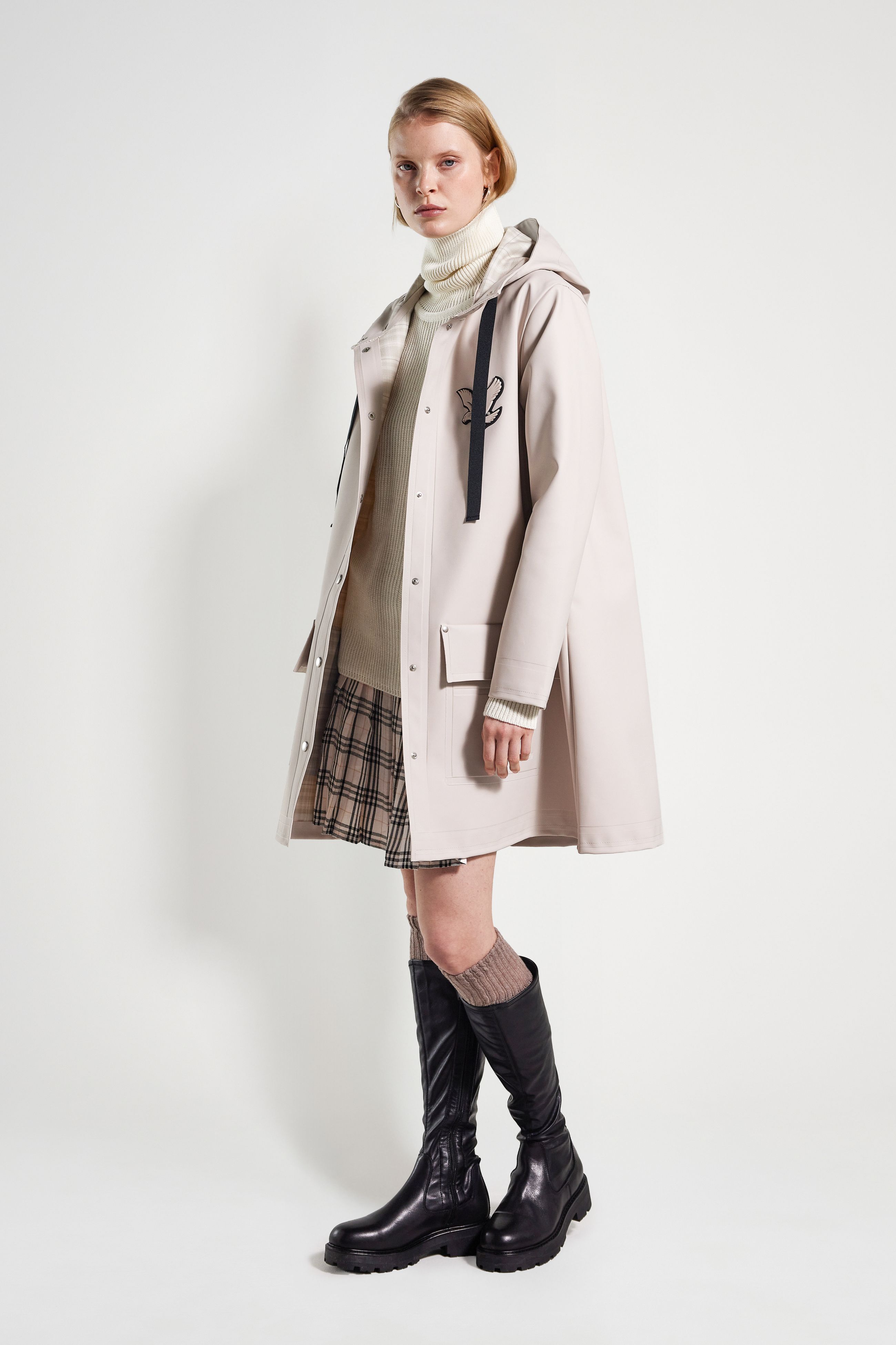 Stutterheim Women's Rainco In Neutral