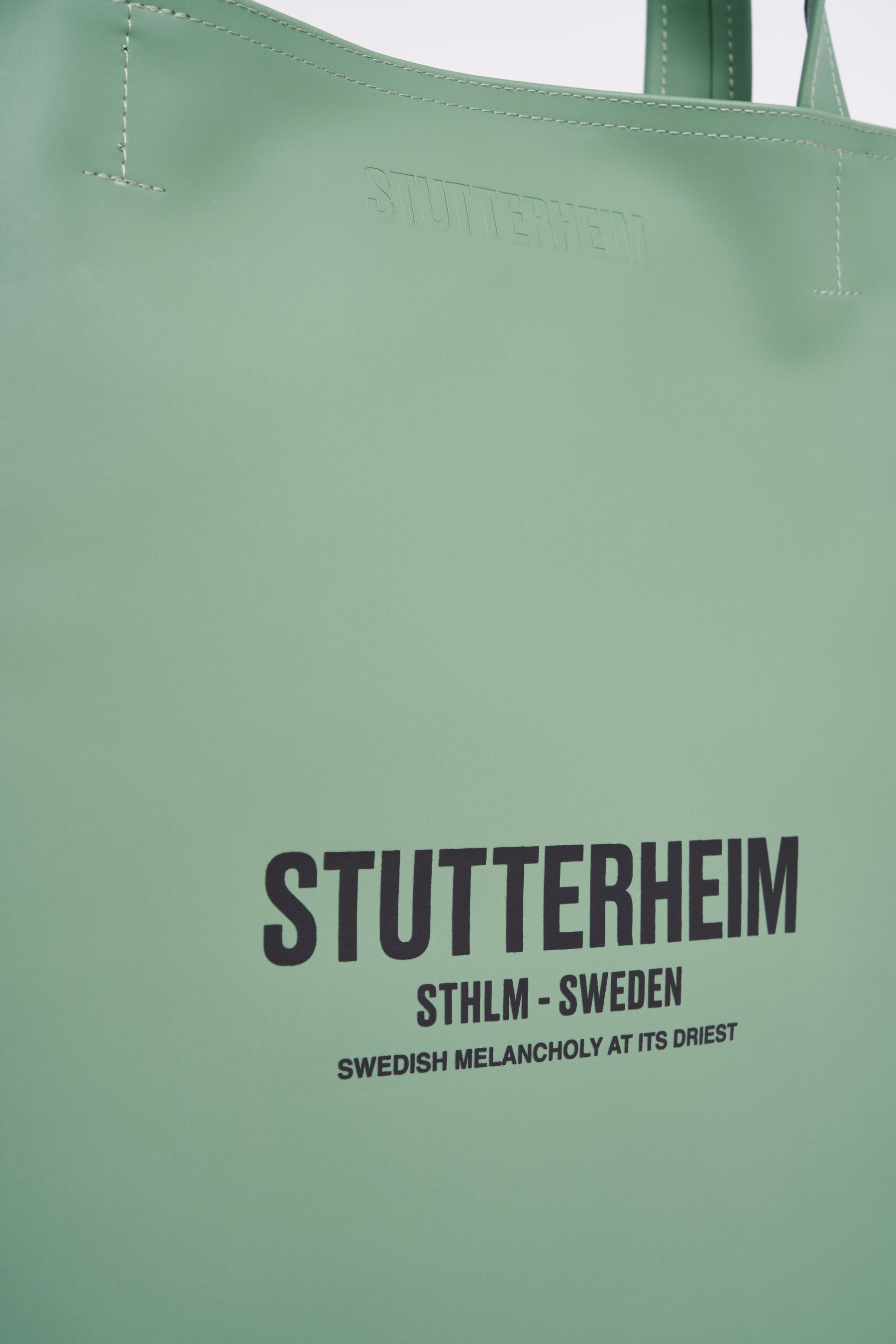 stutterheim stylist bag loden green accessories bags tote-bags