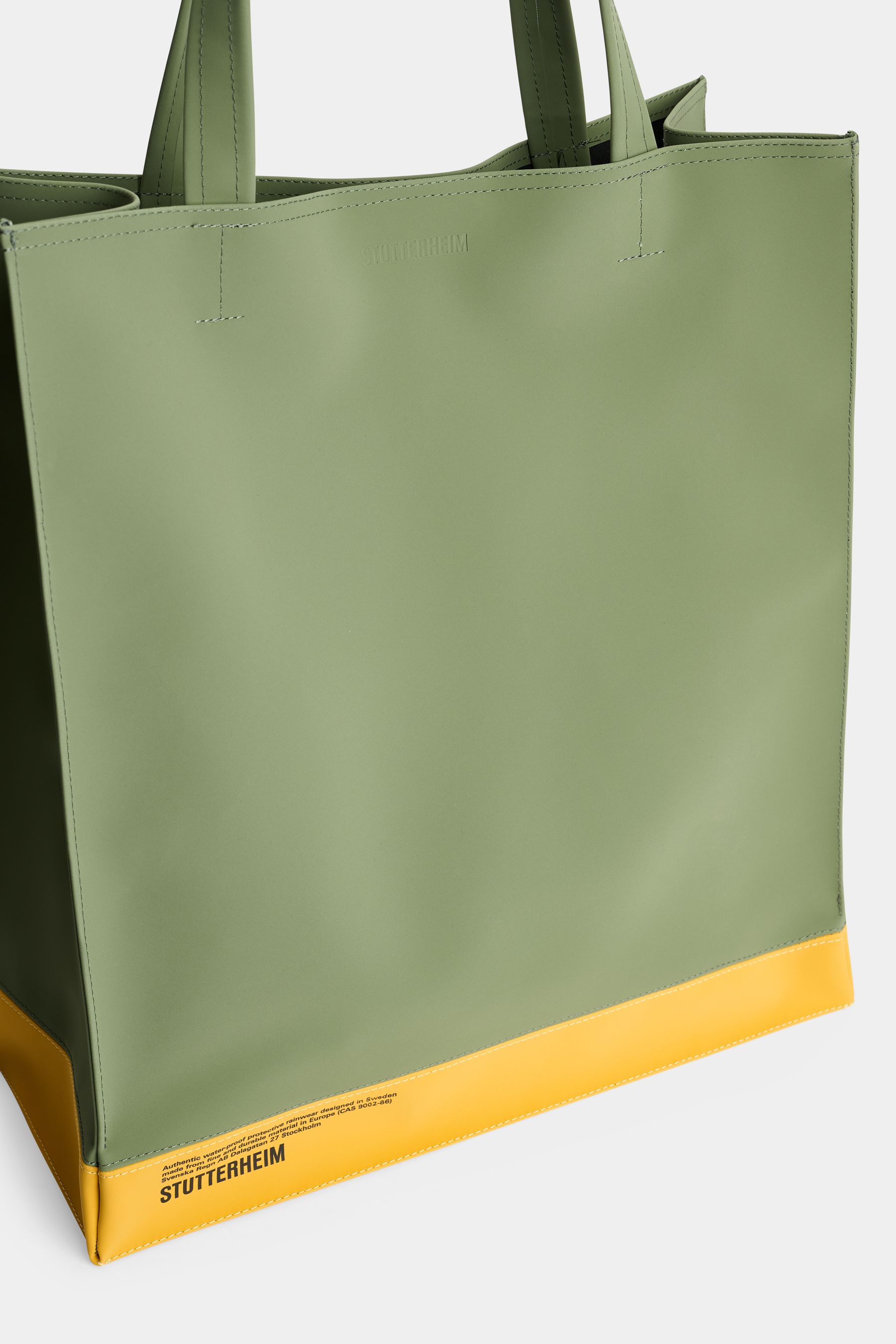 stutterheim stylist bag matte dry green/warm honey accessories bags tote-bags