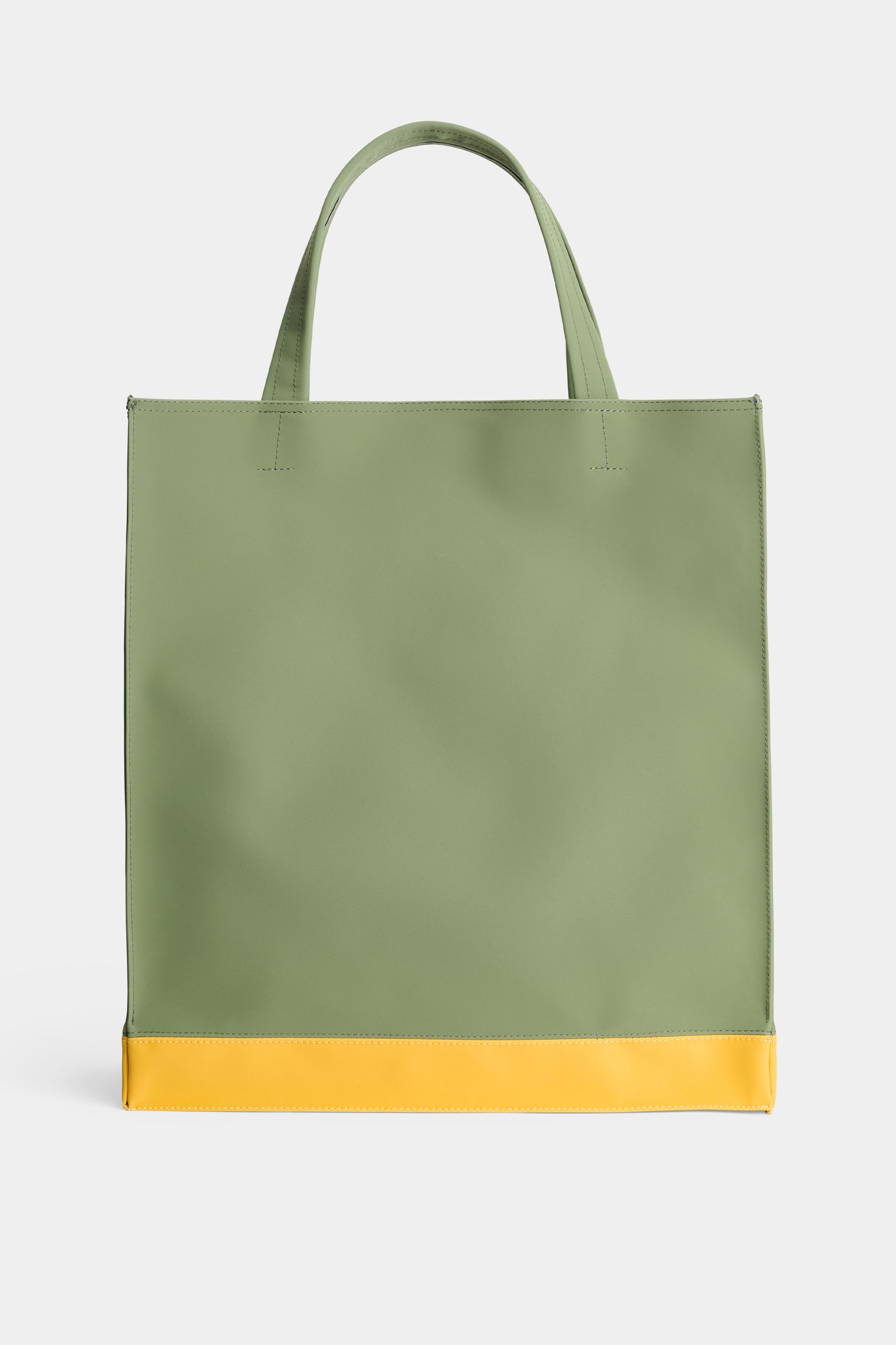 stutterheim stylist bag matte dry green/warm honey accessories bags tote-bags