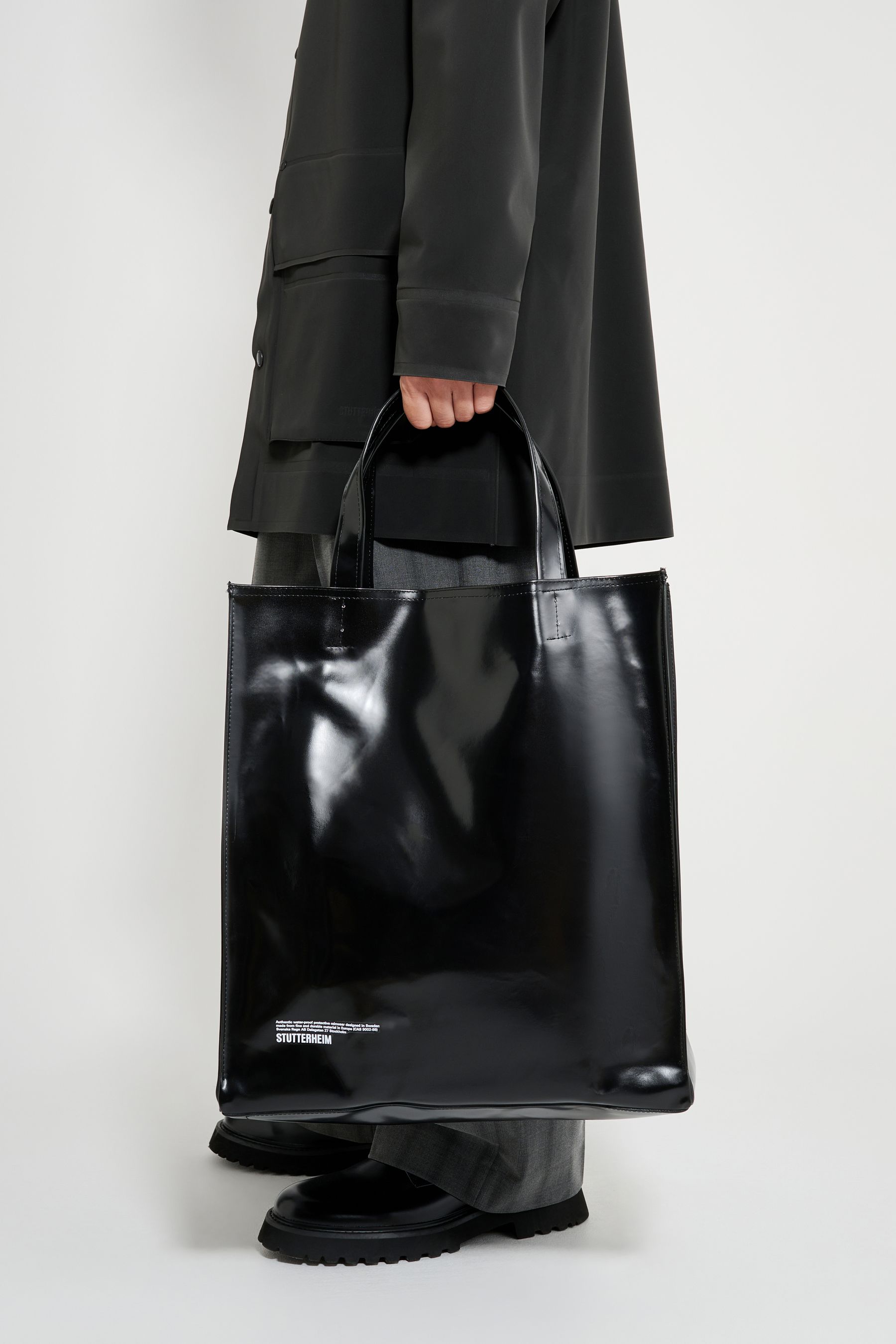 stutterheim stylist bag opal black accessories bags tote-bags
