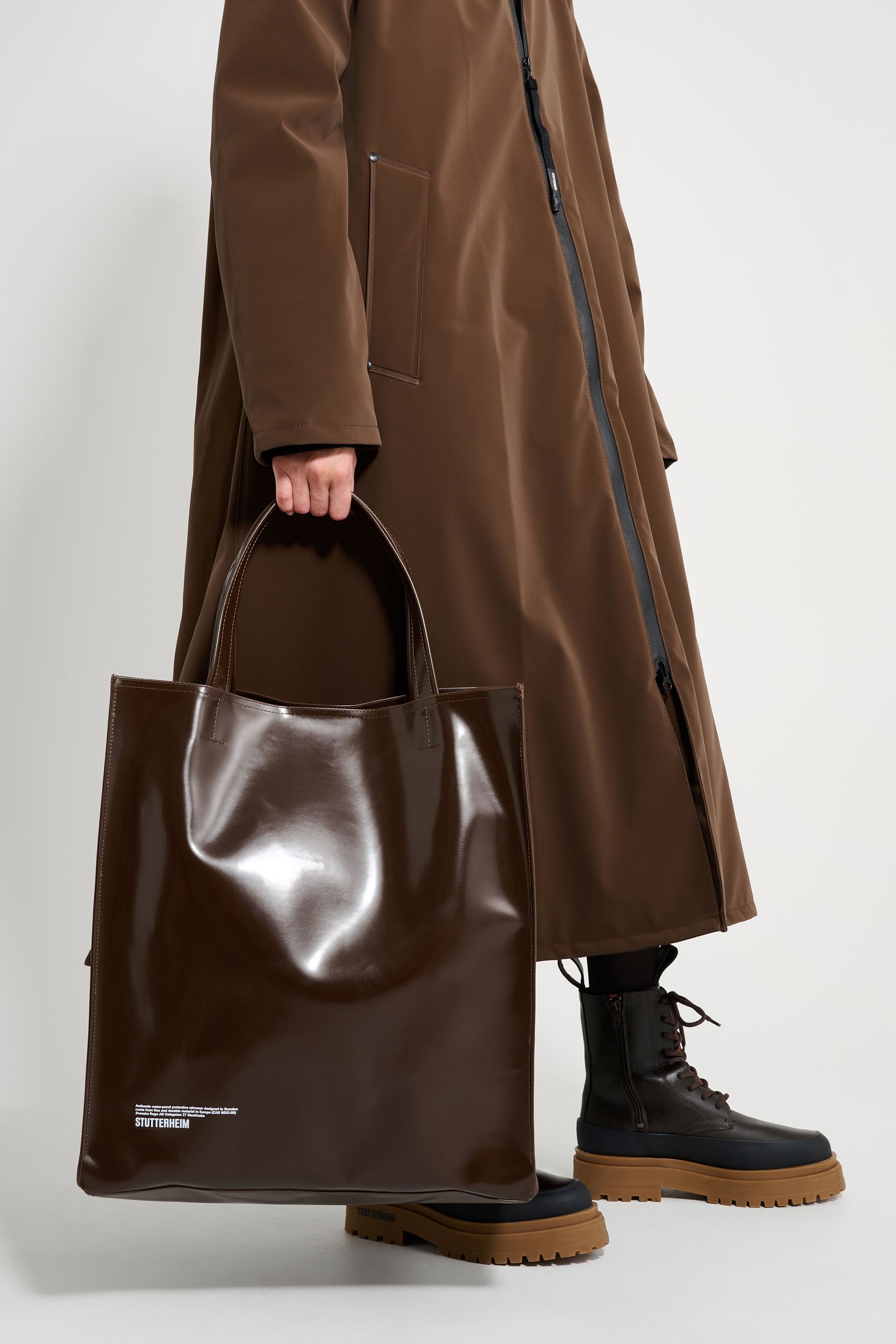 stutterheim stylist bag opal dark brown accessories bags tote-bags