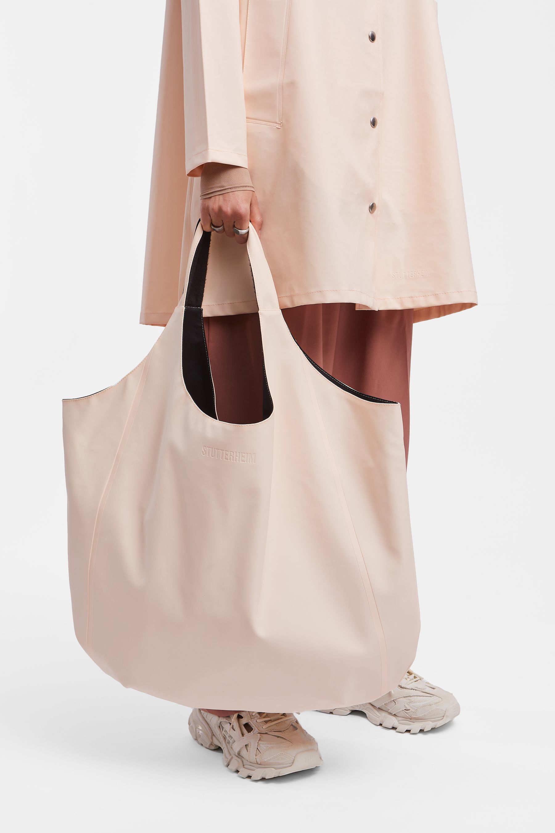 stutterheim svea bag peach accessories bags tote-bags