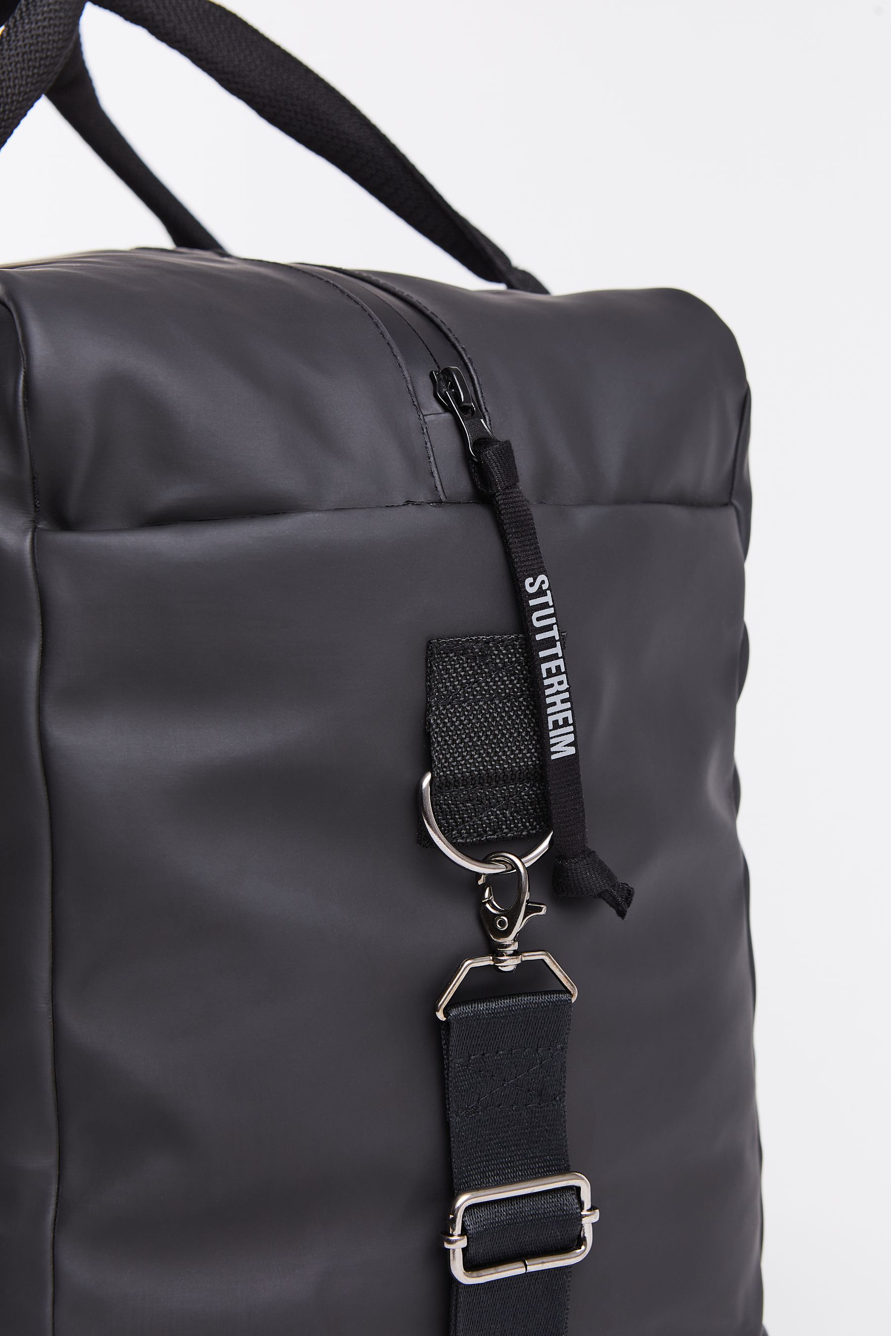 stutterheim svea box bag black accessories bags weekend-bags