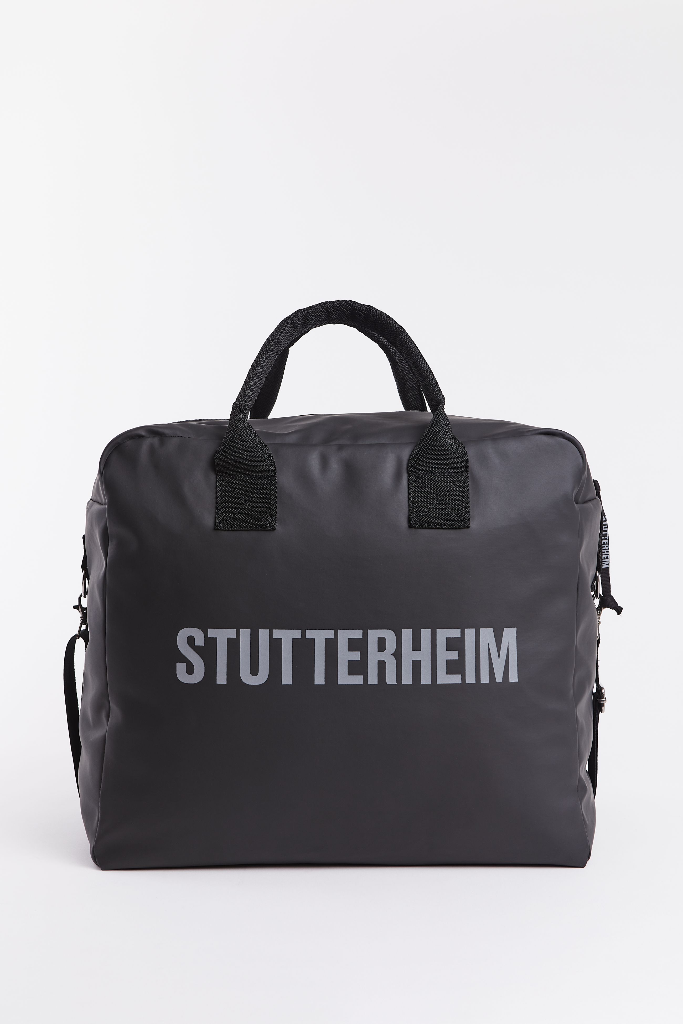 stutterheim svea box bag black accessories bags weekend-bags