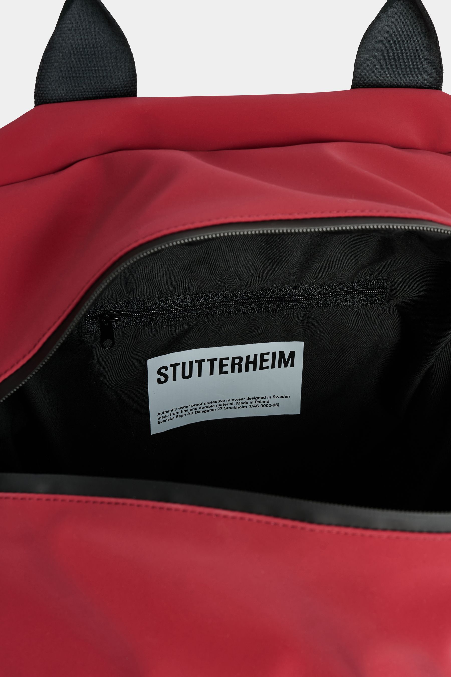 stutterheim svea box bag burgundy accessories bags weekend-bags