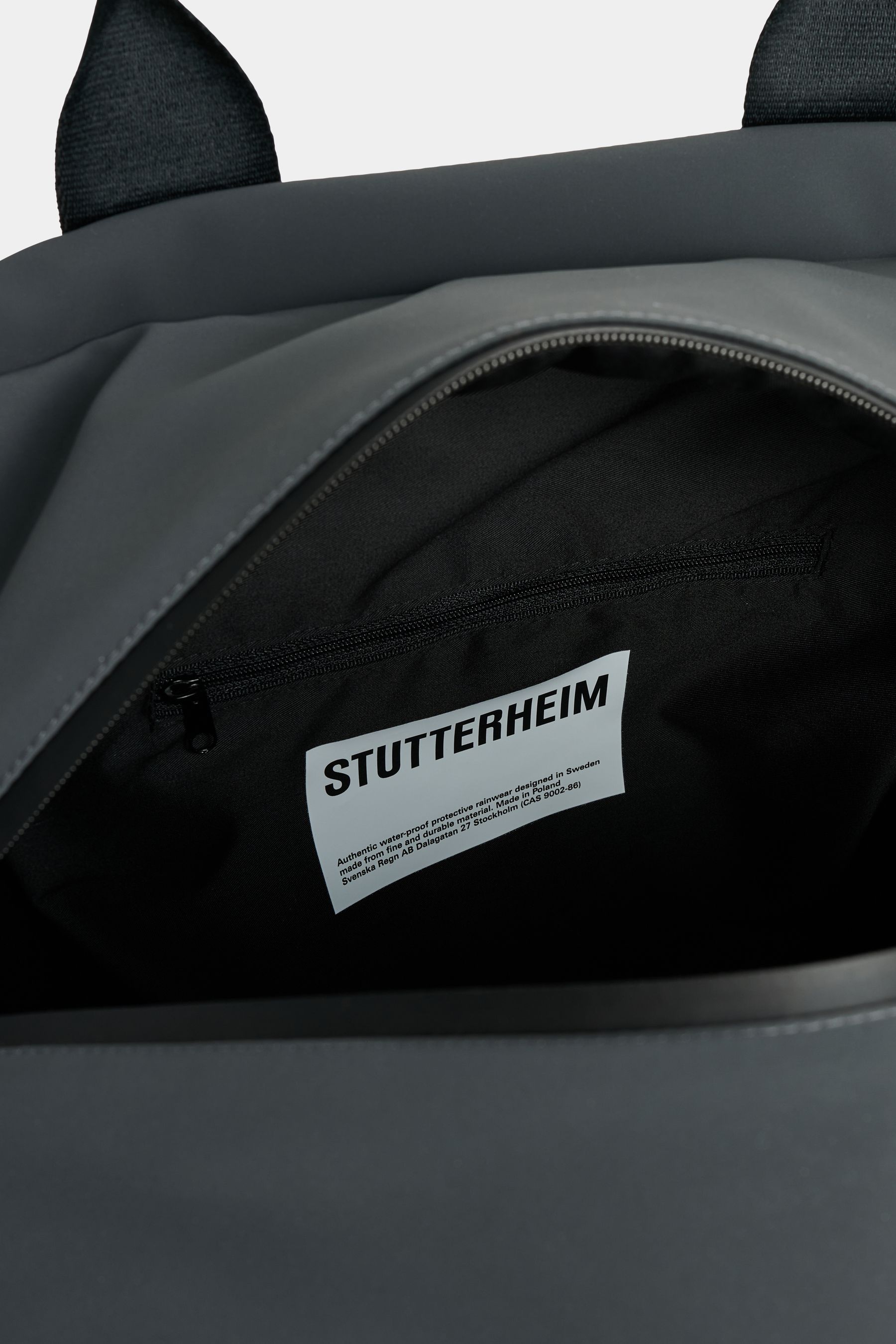 stutterheim svea box bag charcoal accessories bags travel-bags