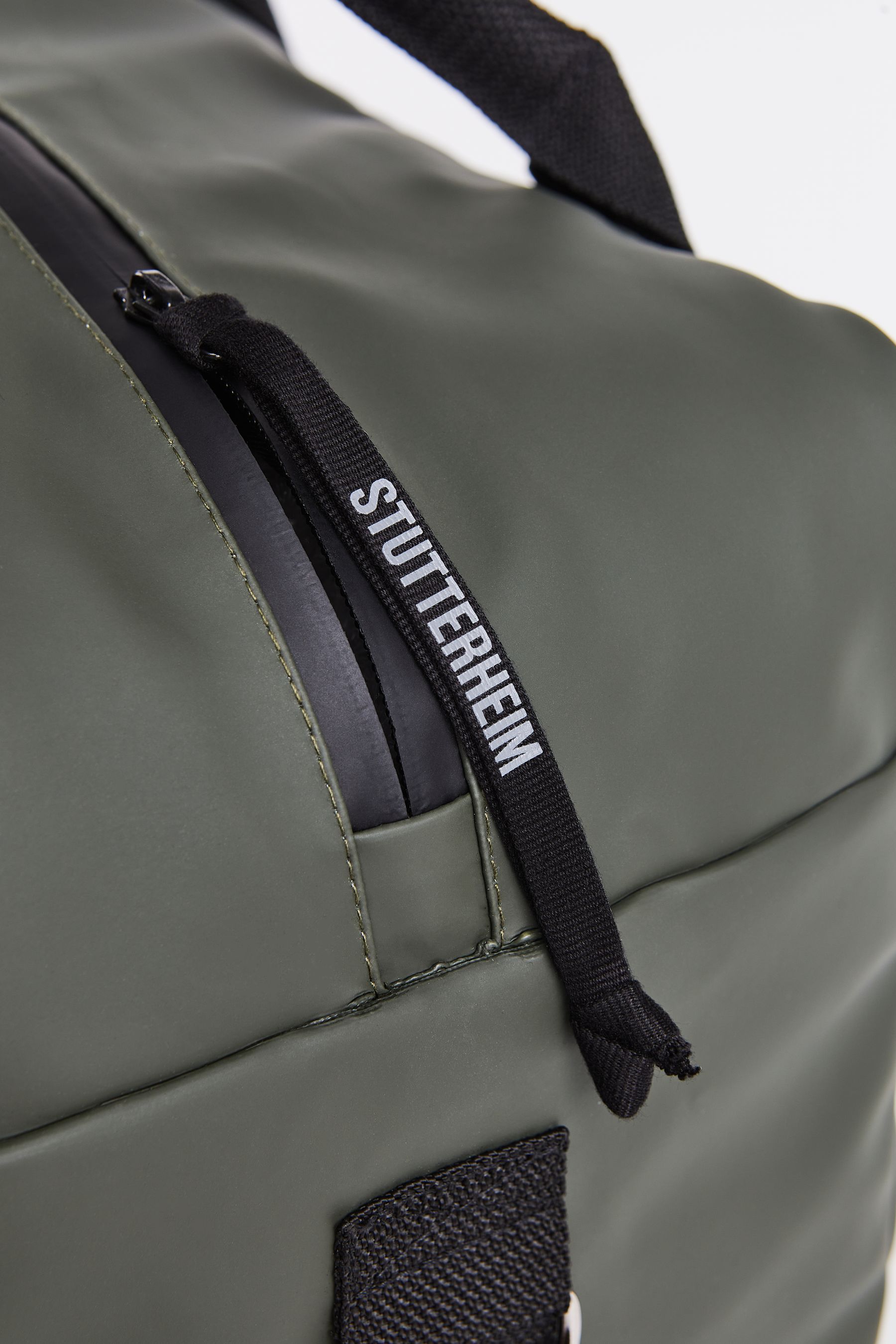 stutterheim svea box bag green accessories bags weekend-bags