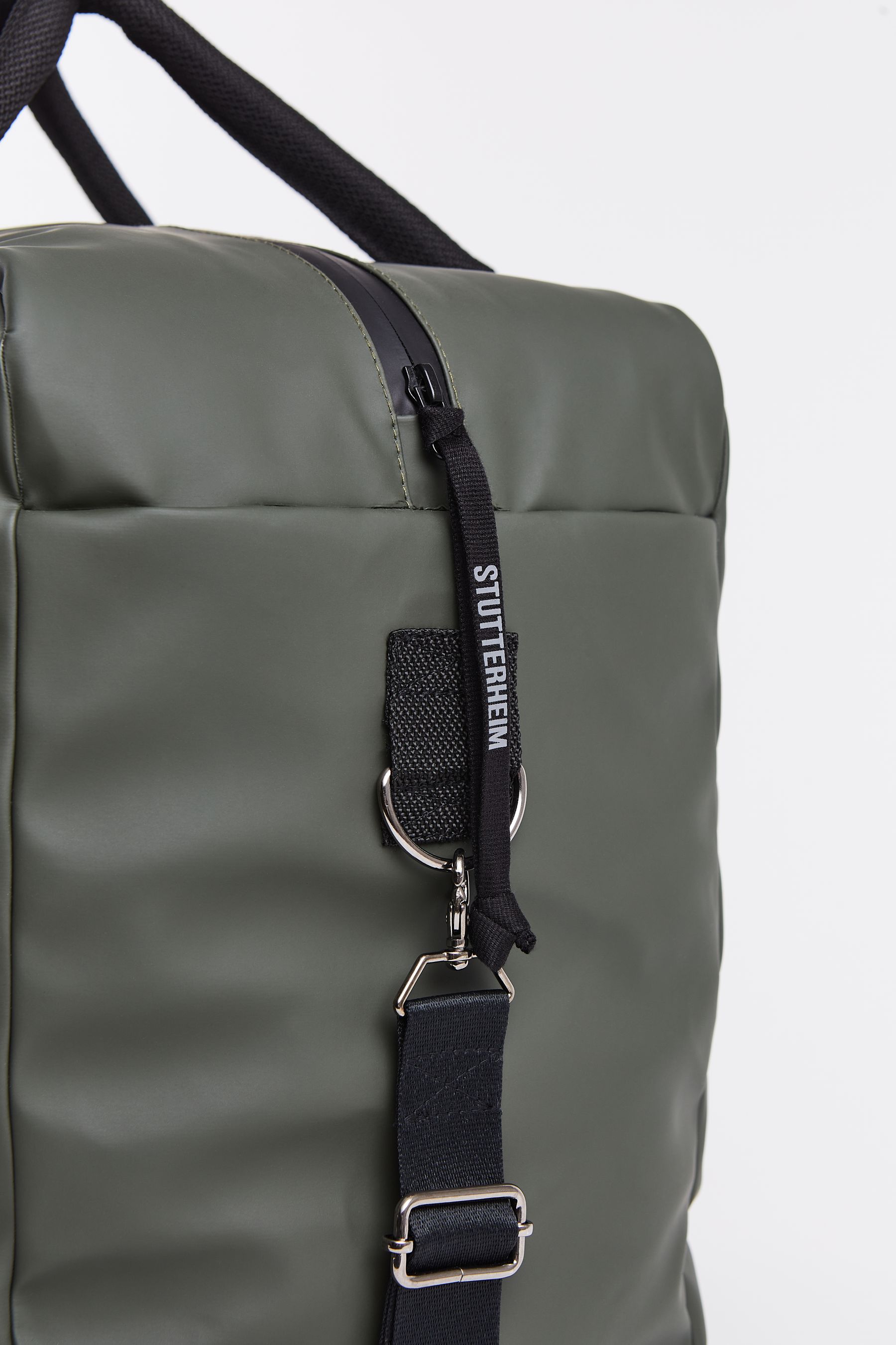 stutterheim svea box bag green accessories bags weekend-bags