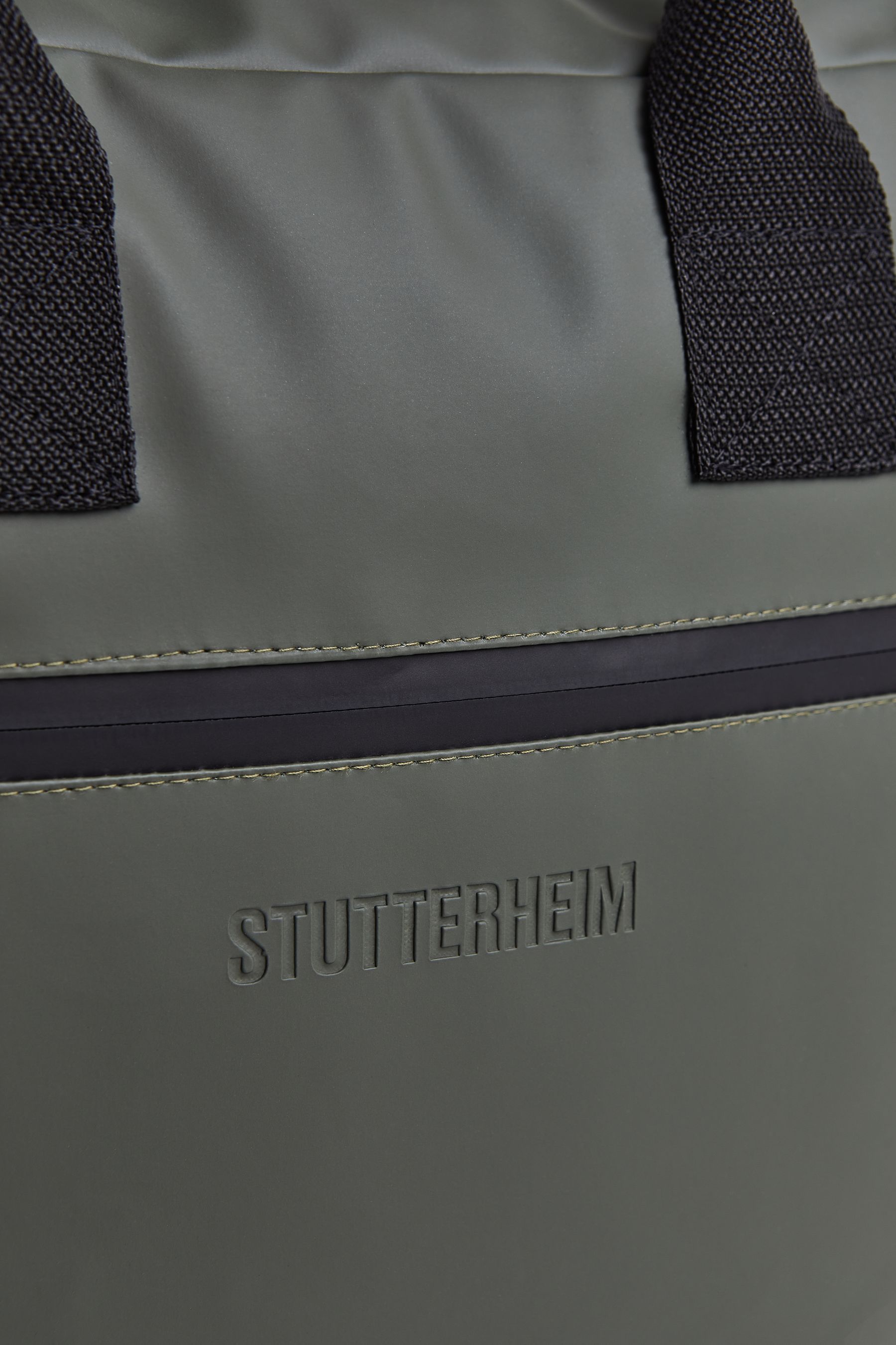 stutterheim svea box bag green accessories bags weekend-bags