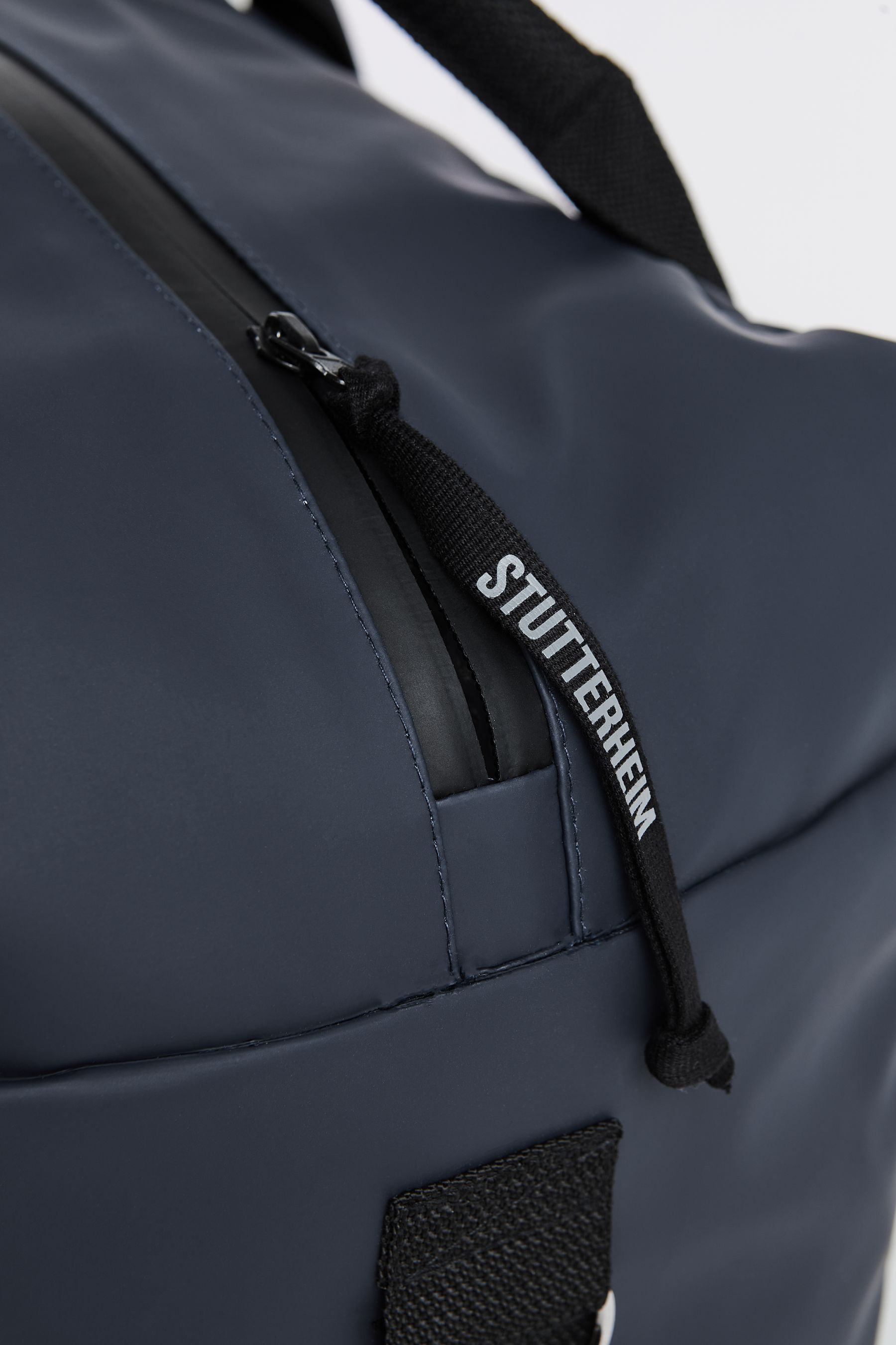 stutterheim svea box bag navy accessories bags weekend-bags