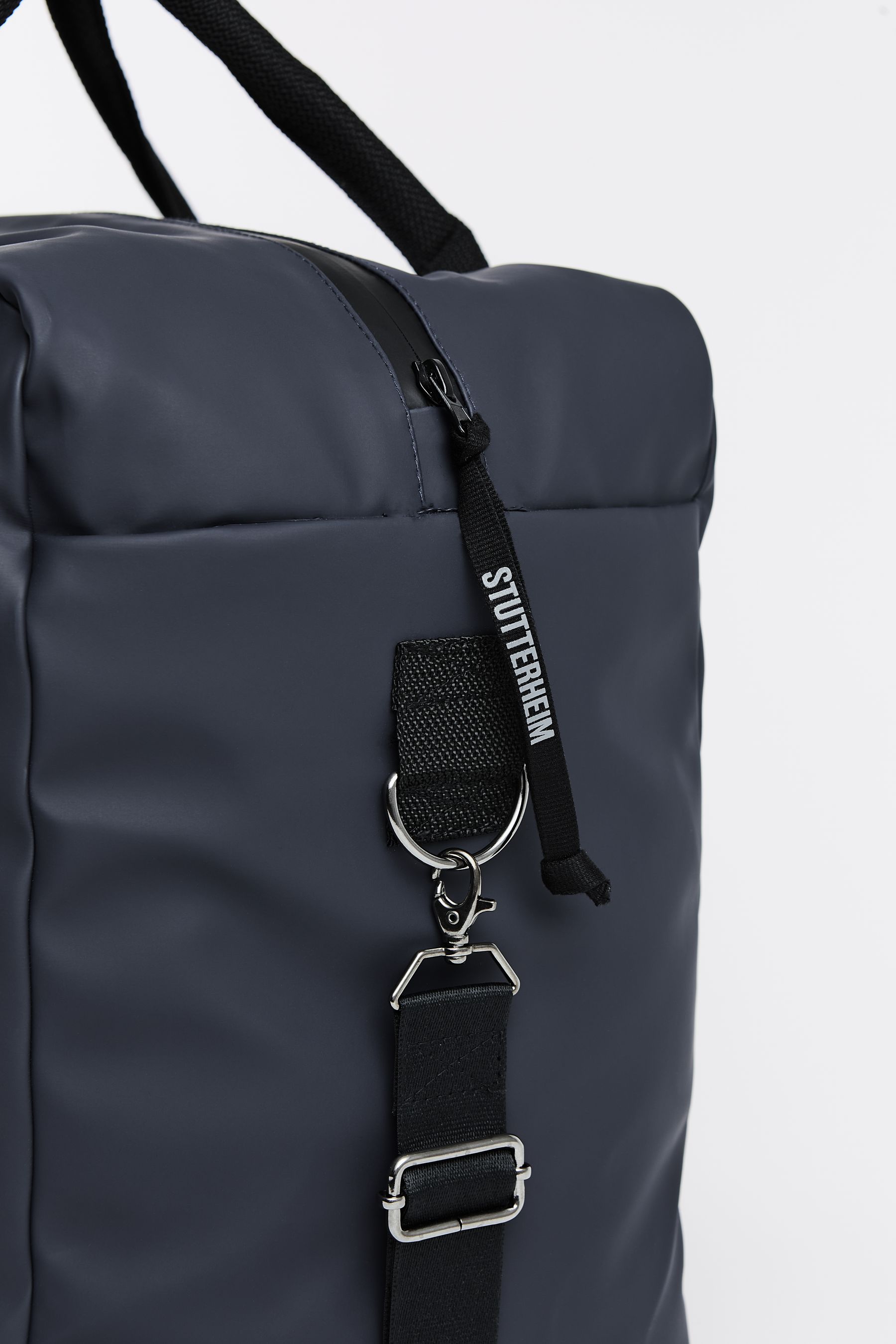 stutterheim svea box bag navy accessories bags weekend-bags