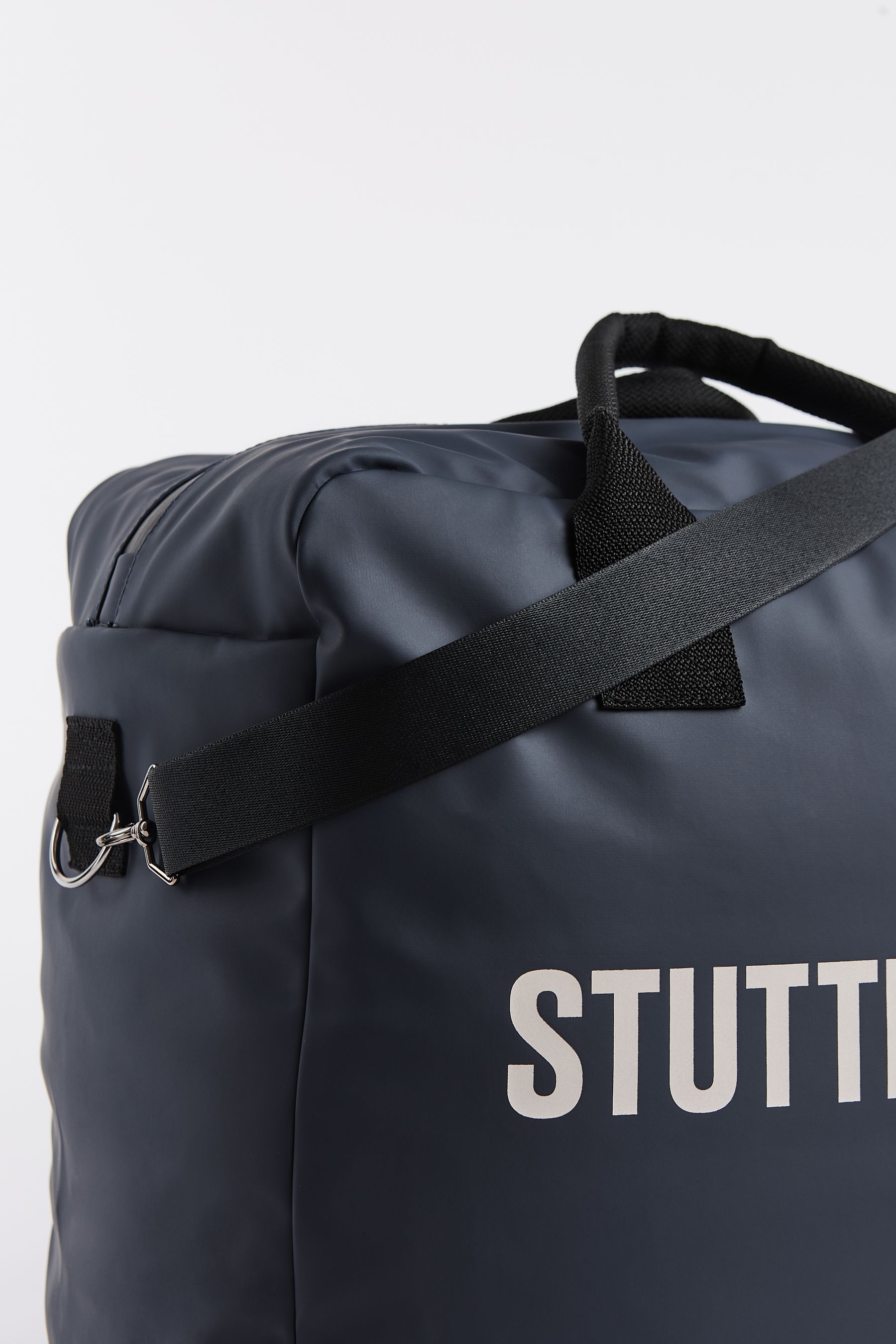 stutterheim svea box bag navy accessories bags weekend-bags