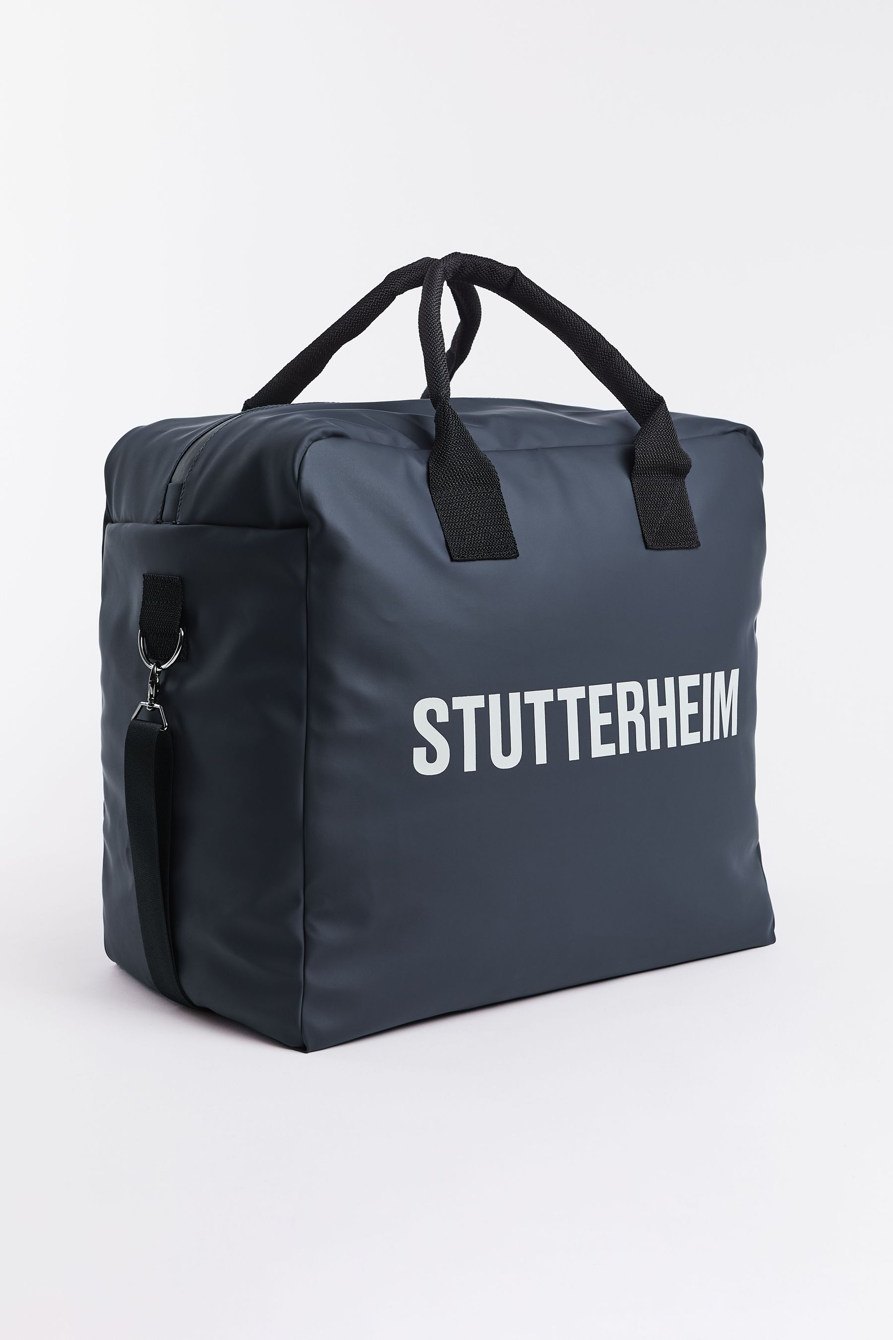 stutterheim svea box bag navy accessories bags weekend-bags