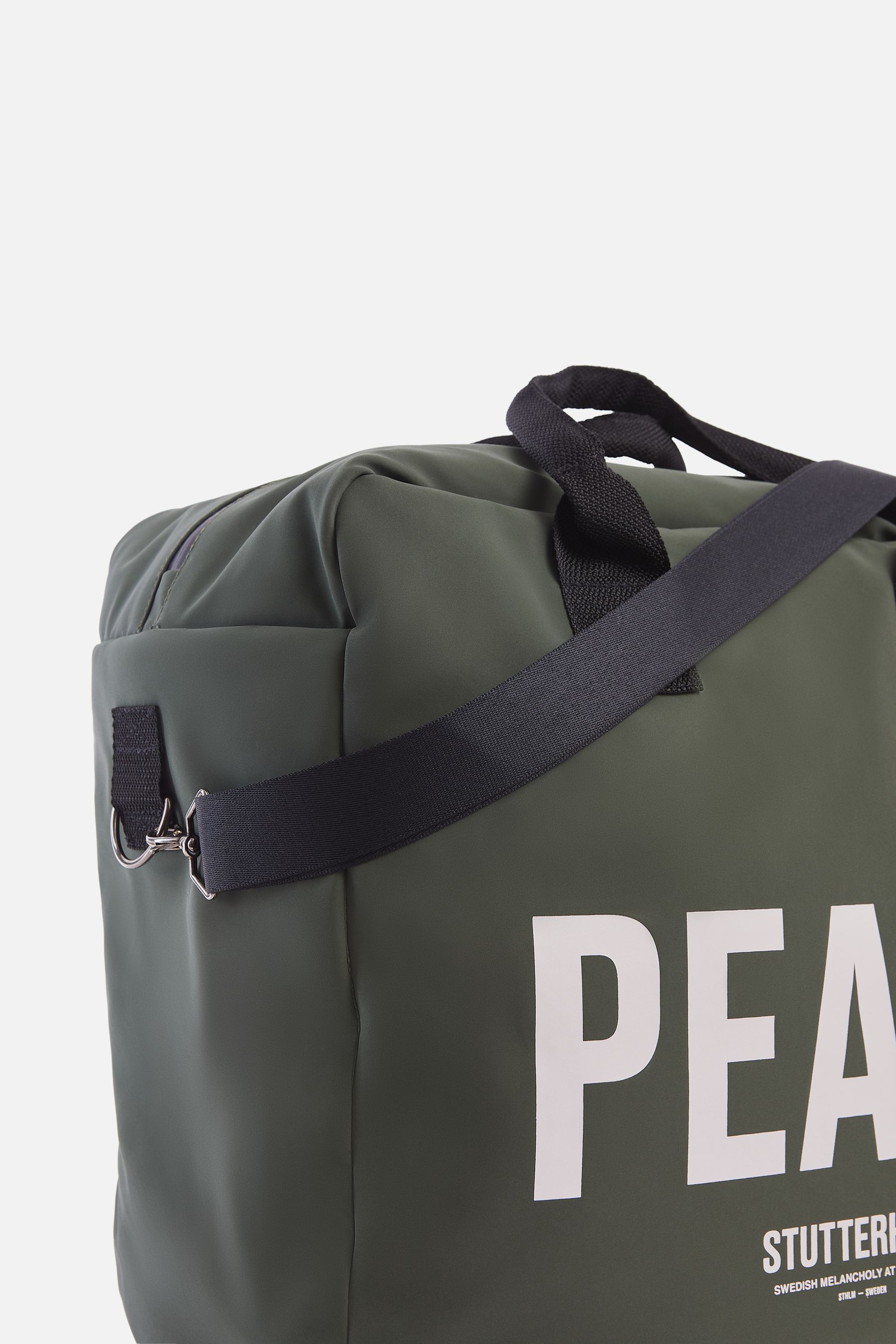 stutterheim svea box bag matte dark green accessories bags weekend-bags