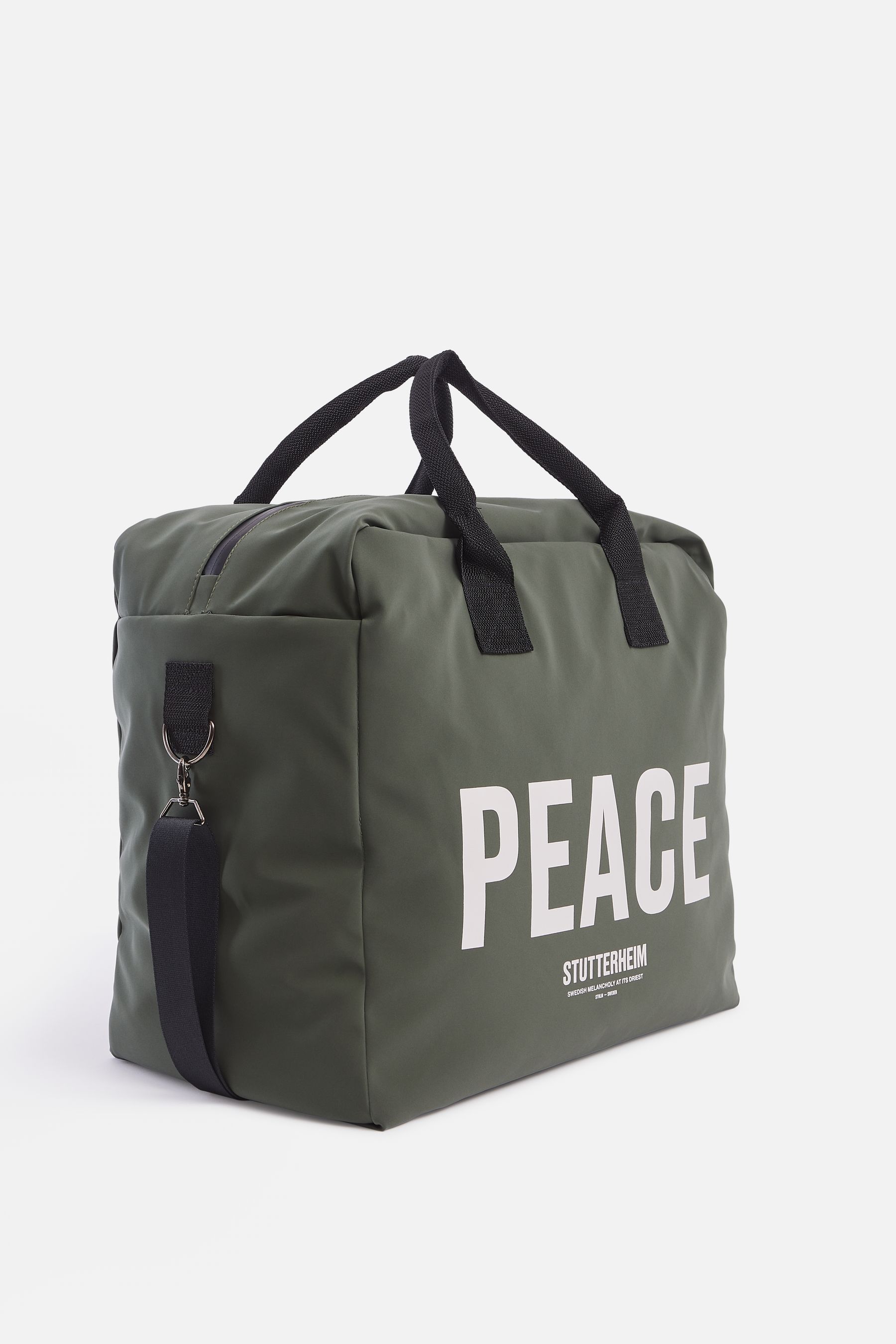 stutterheim svea box bag matte dark green accessories bags weekend-bags