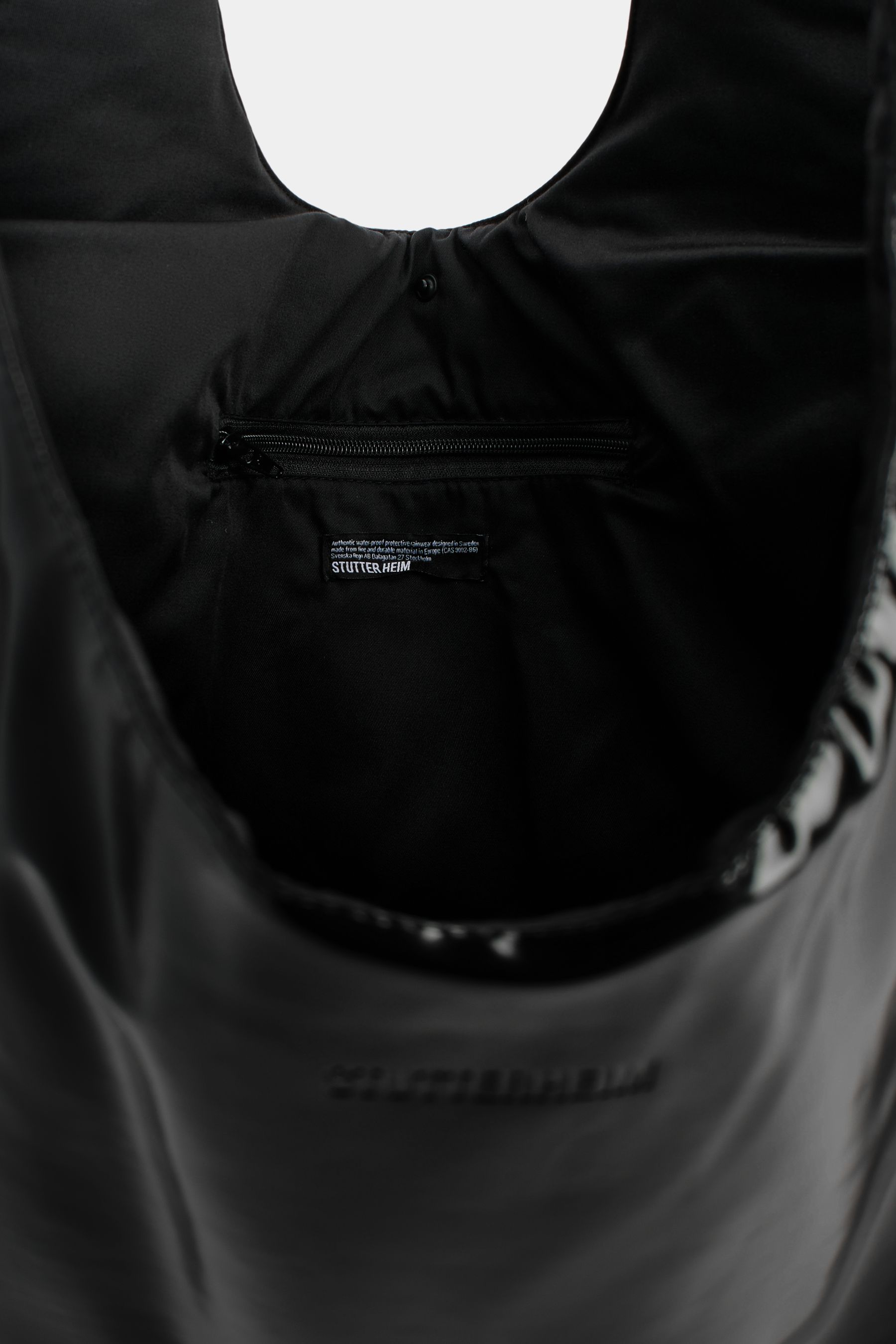 stutterheim svea puffer bag black accessories bags tote-bags