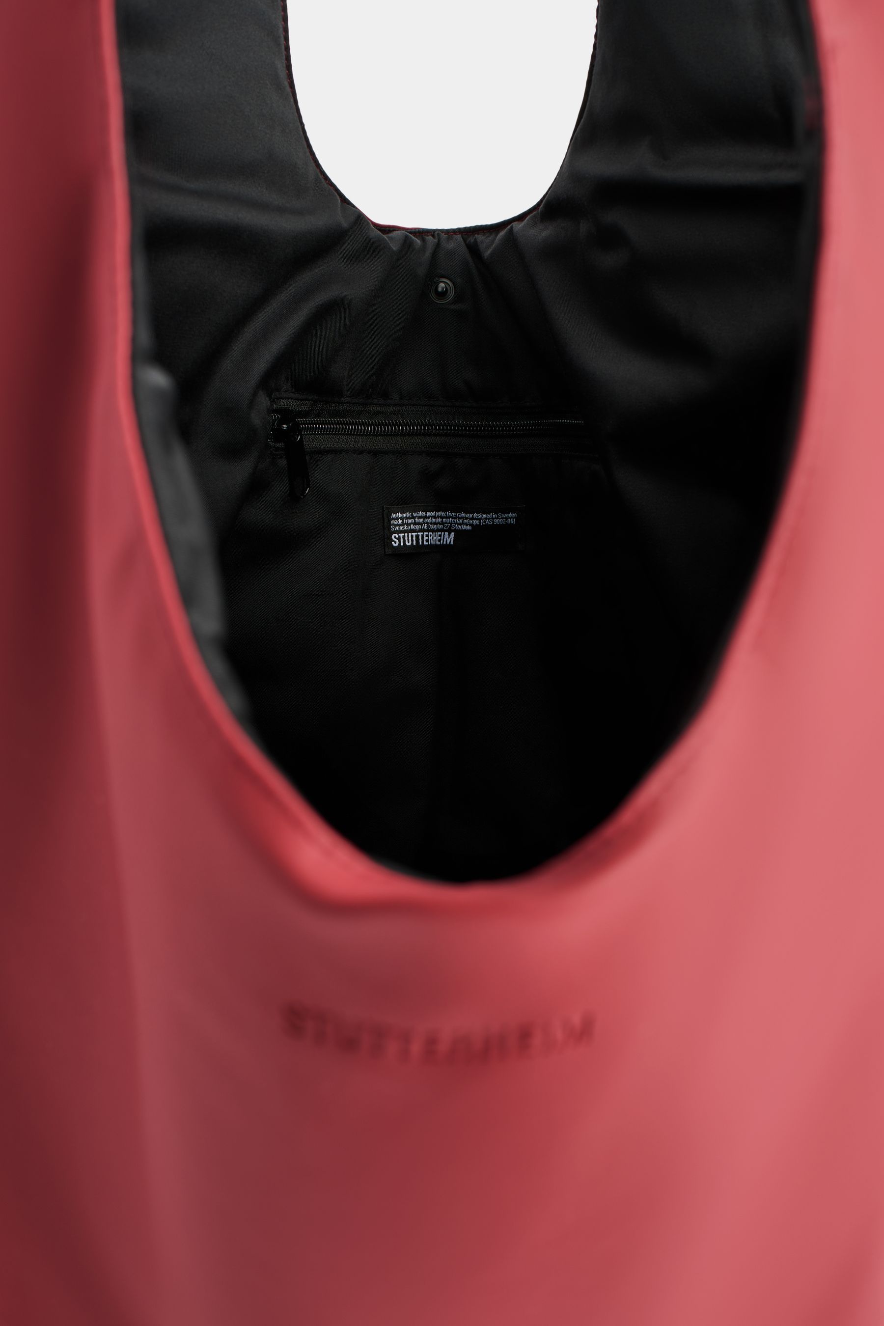 stutterheim svea puffer bag burgundy accessories bags tote-bags