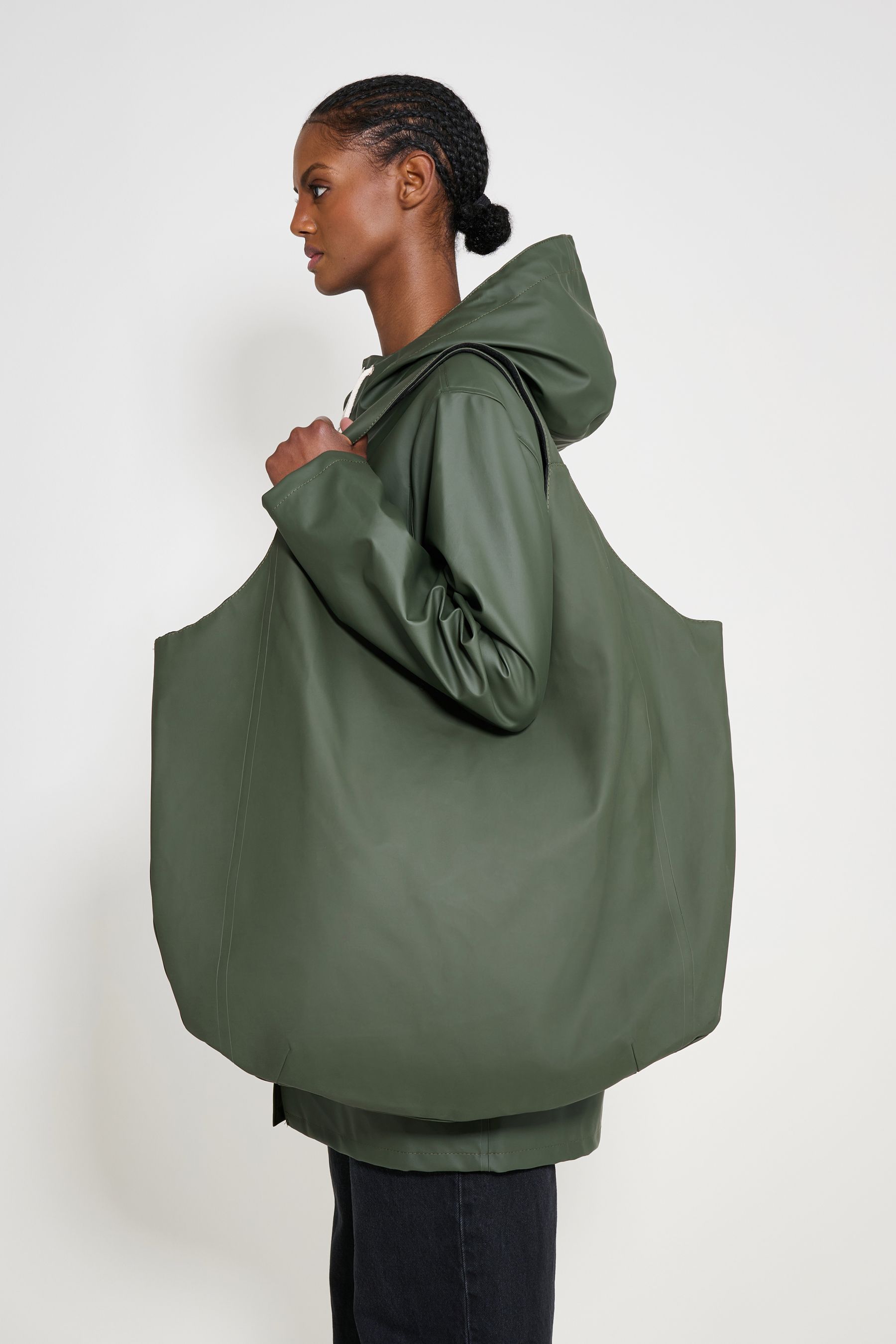 stutterheim svea puffer bag green accessories bags tote-bags