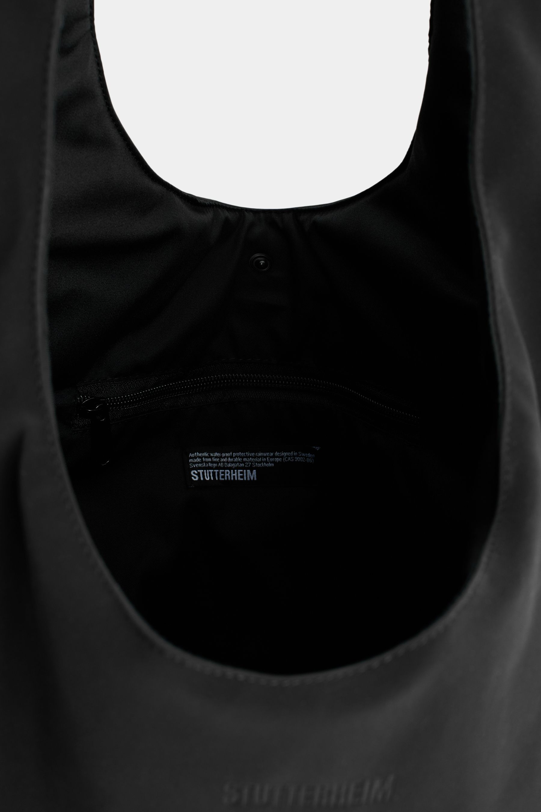 stutterheim svea puffer bag matte black accessories bags tote-bags