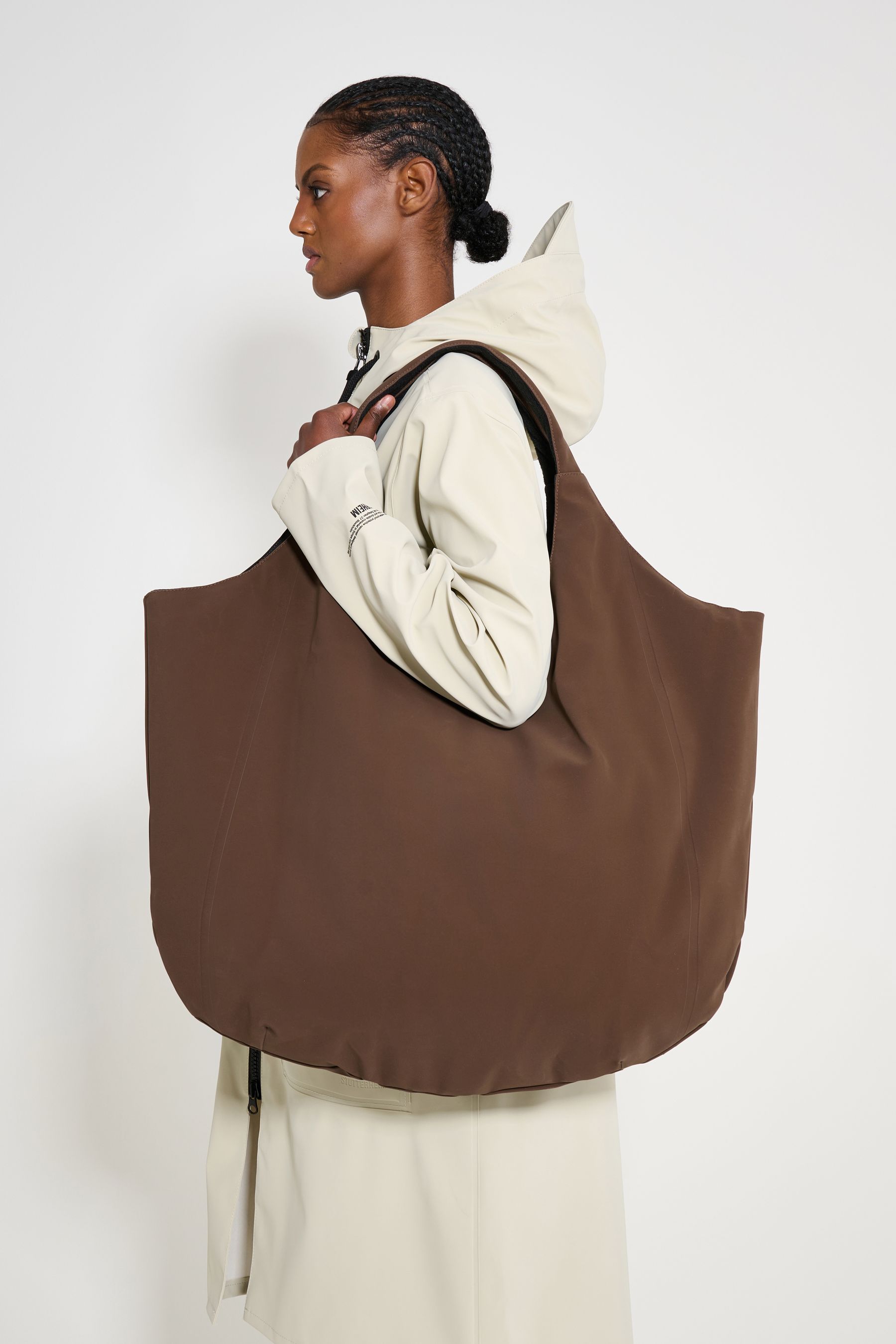 stutterheim svea puffer bag matte dark brown accessories bags tote-bags