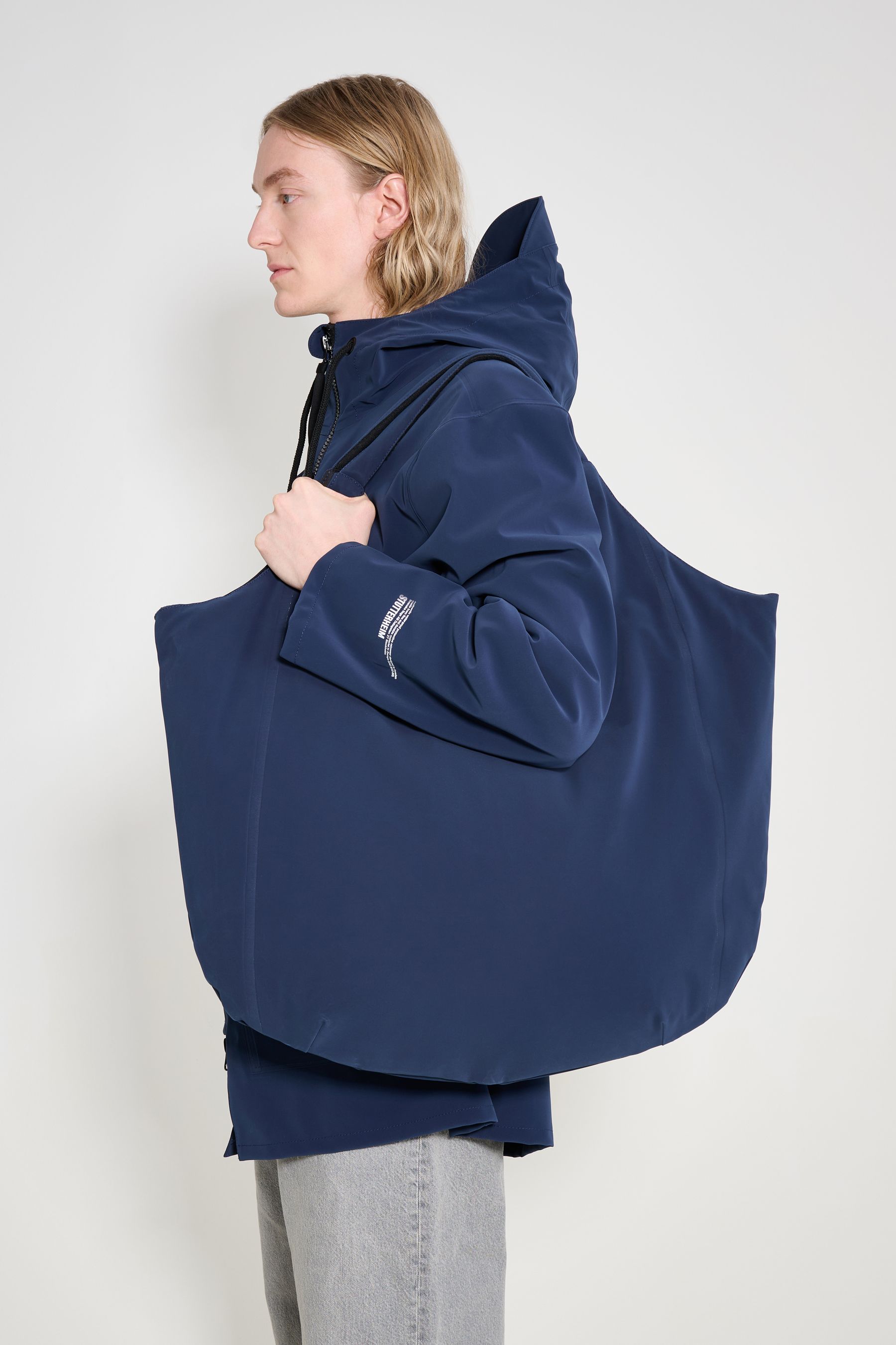 stutterheim svea puffer bag matte navy accessories bags tote-bags