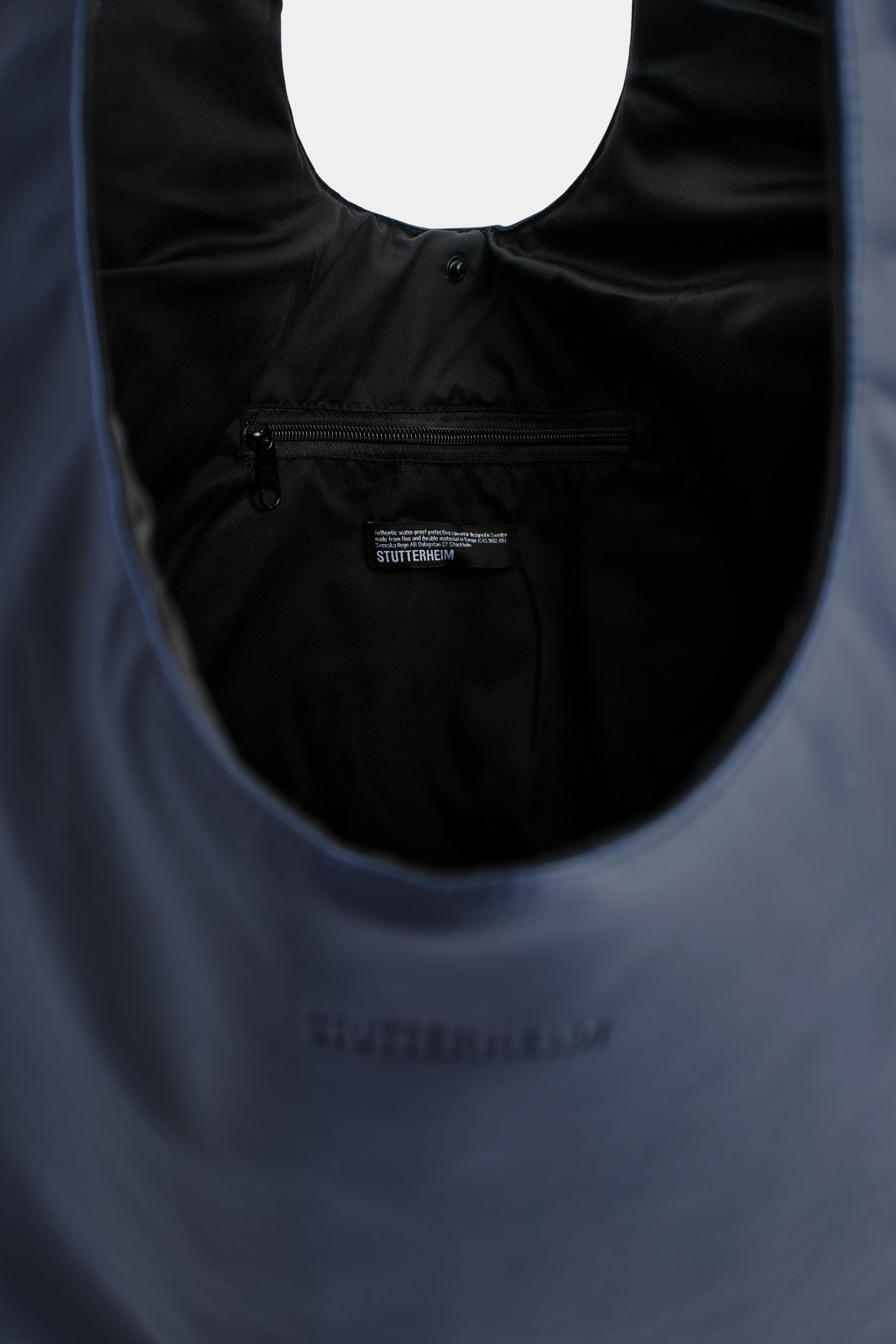 stutterheim svea puffer bag navy accessories bags tote-bags