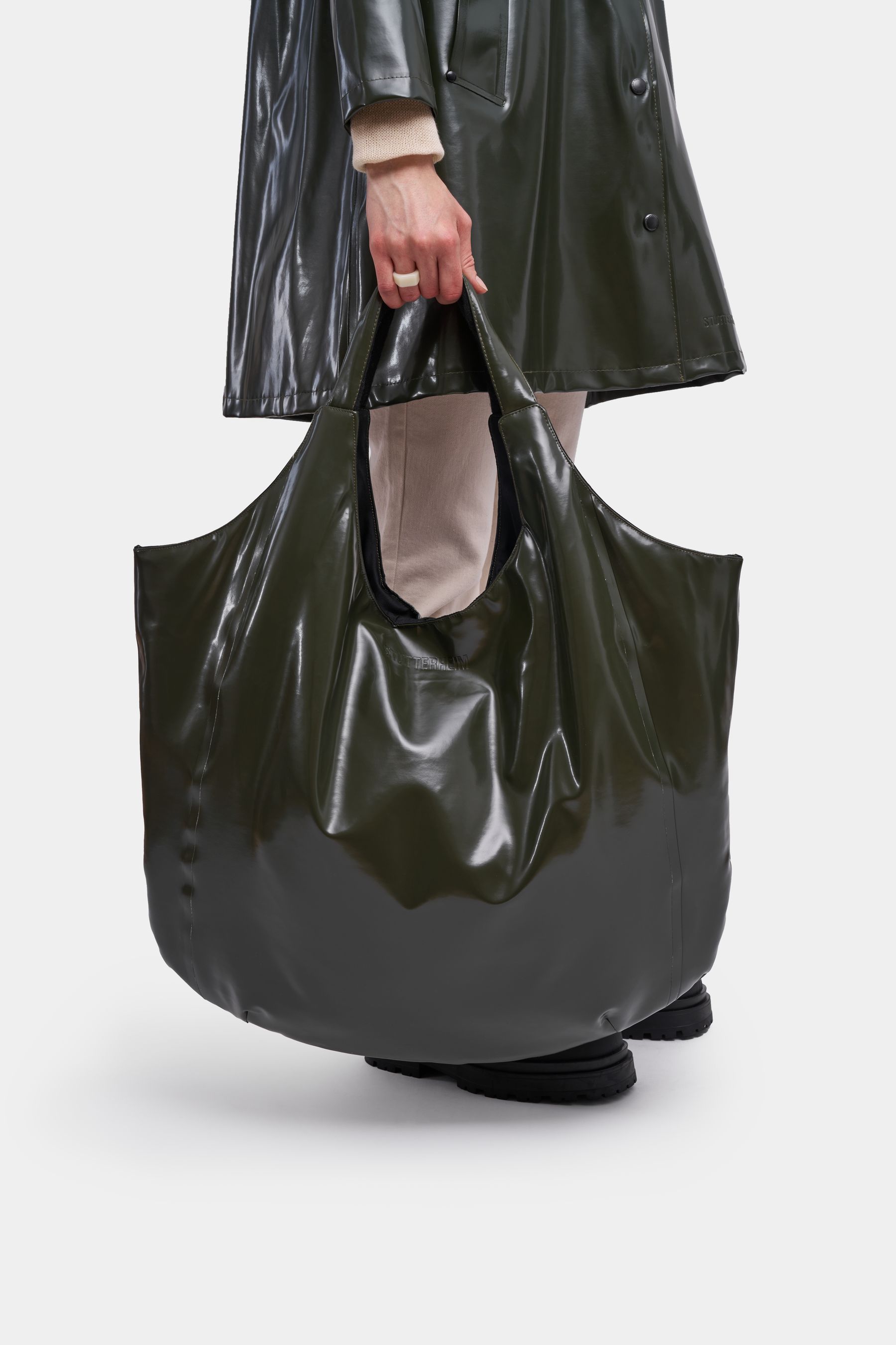 stutterheim svea puffer bag opal green accessories bags tote-bags