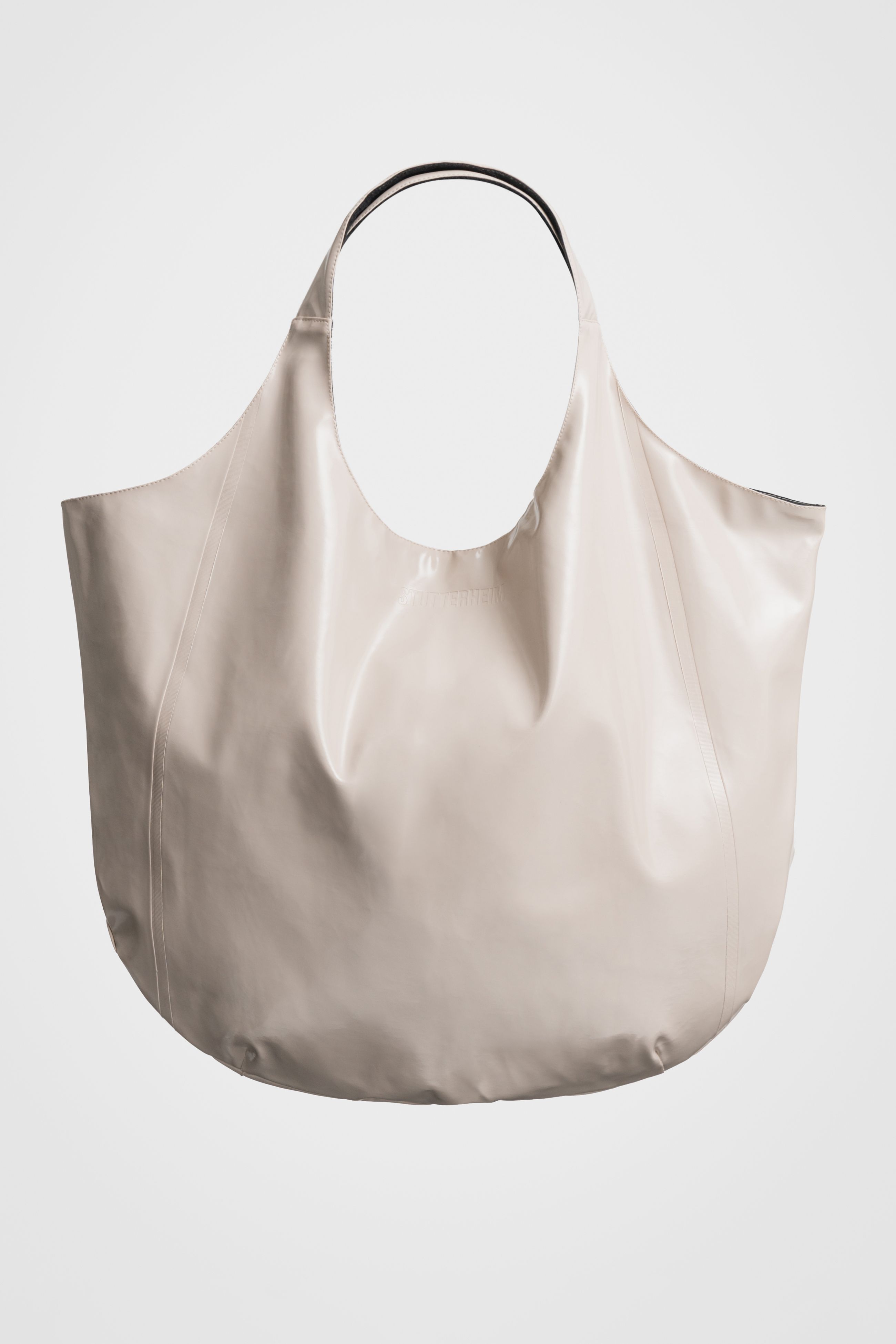 stutterheim svea puffer bag opal light sand accessories bags tote-bags