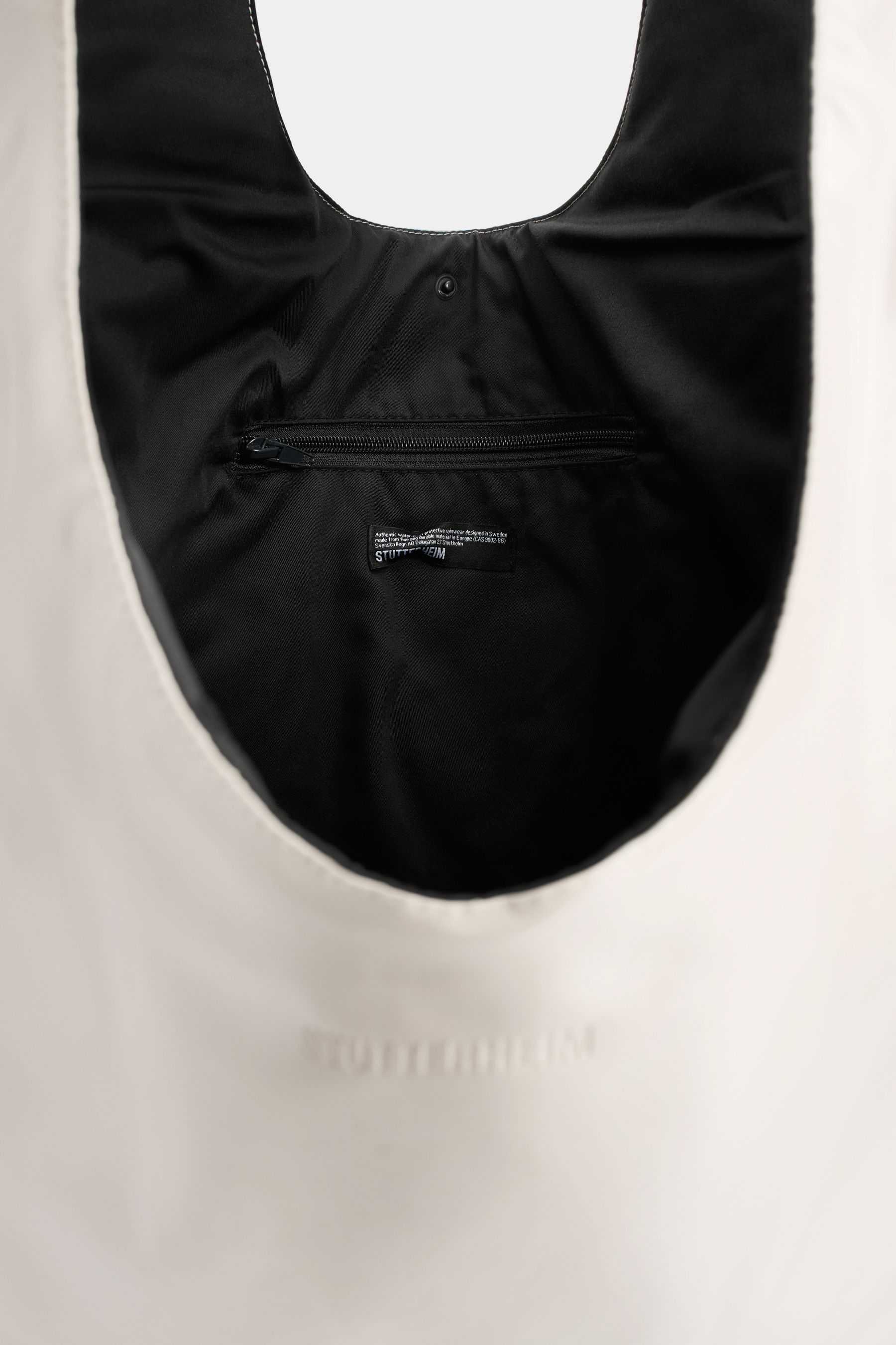 stutterheim svea puffer bag opal light sand accessories bags tote-bags