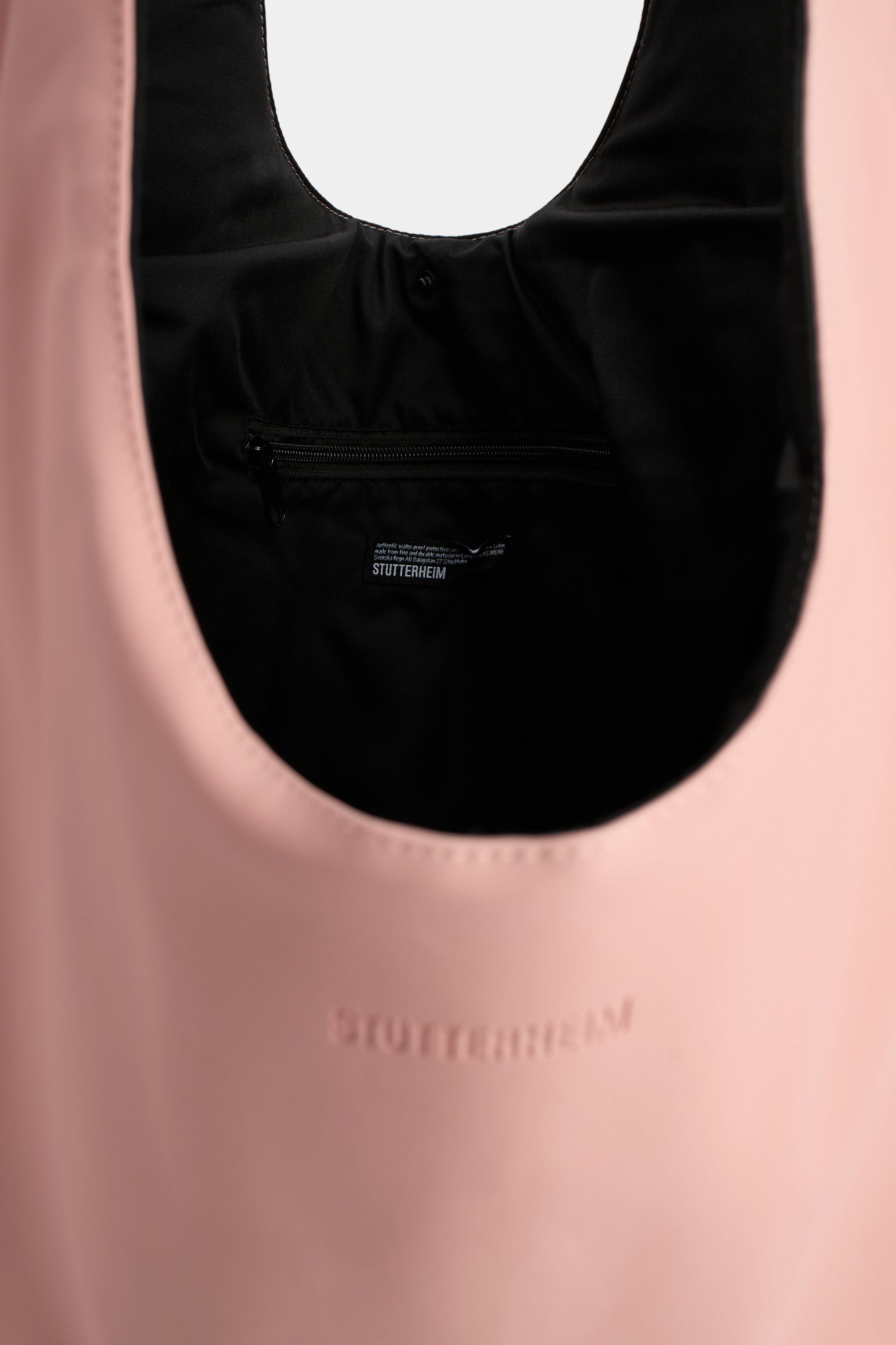 stutterheim svea puffer bag pale pink accessories bags