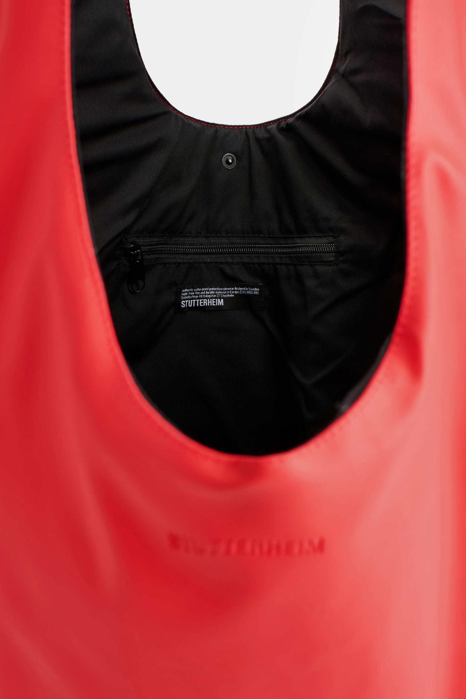 stutterheim svea puffer bag red accessories bags tote-bags