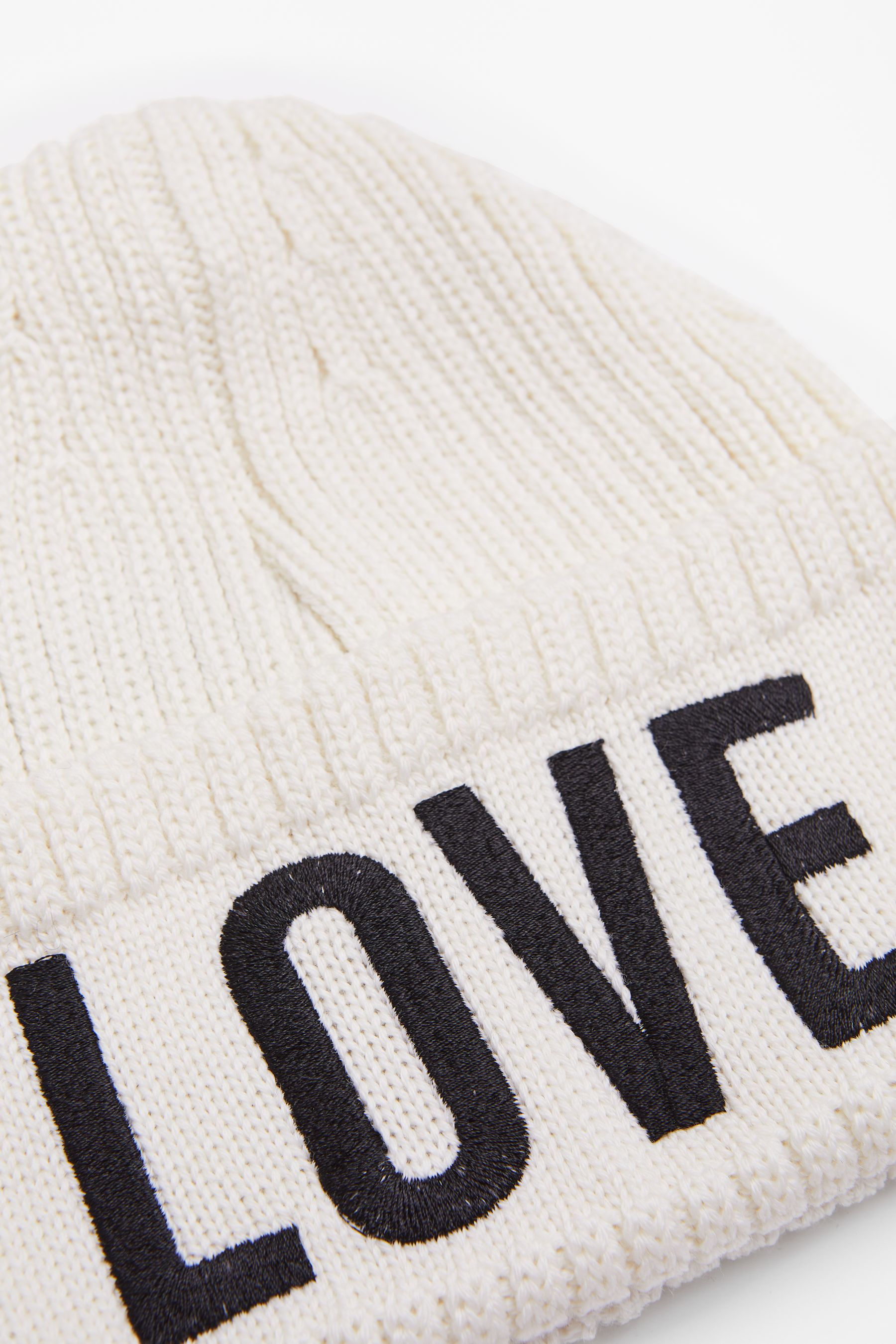 stutterheim talk beanie off-white aw23