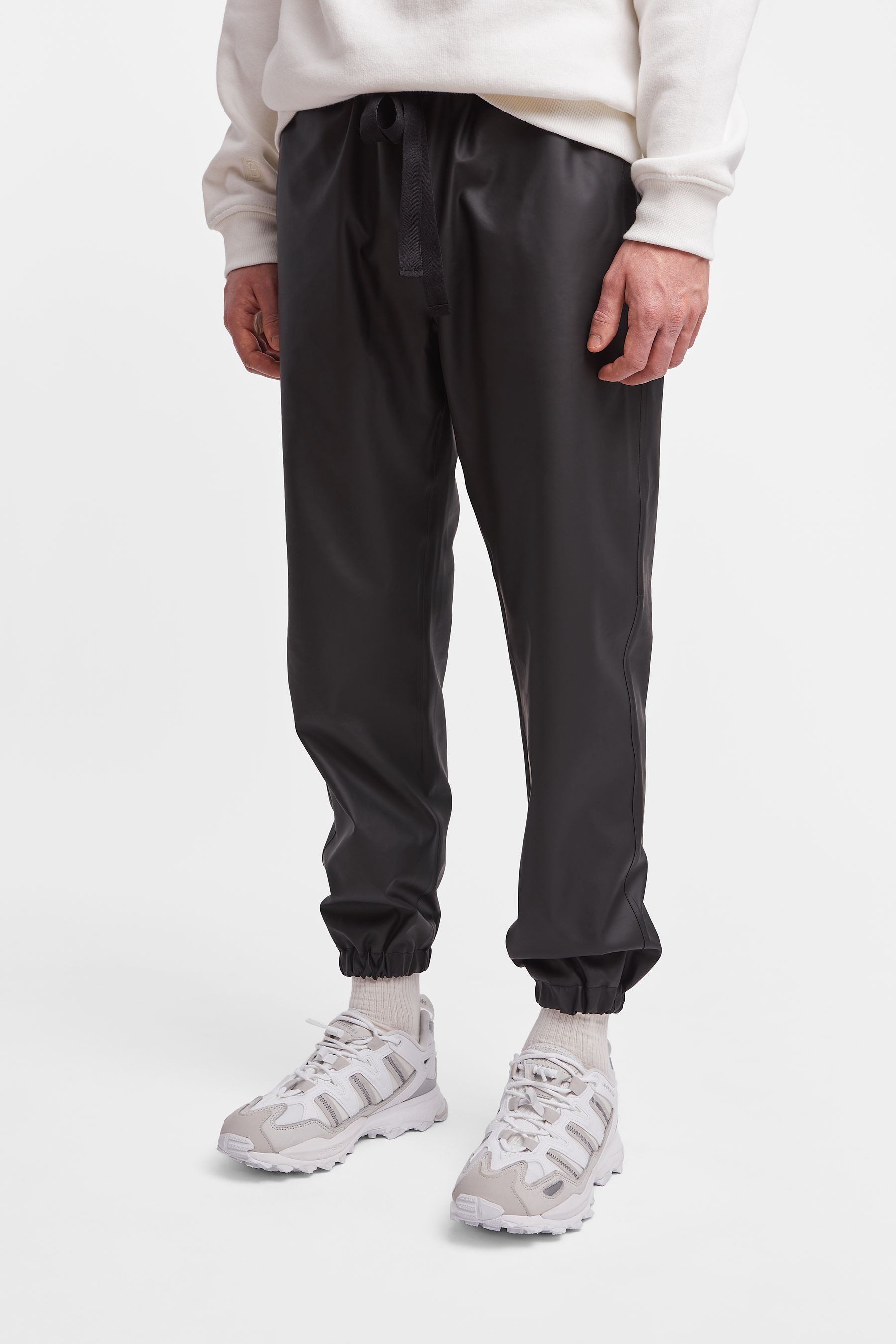 stutterheim vanadis trousers black men