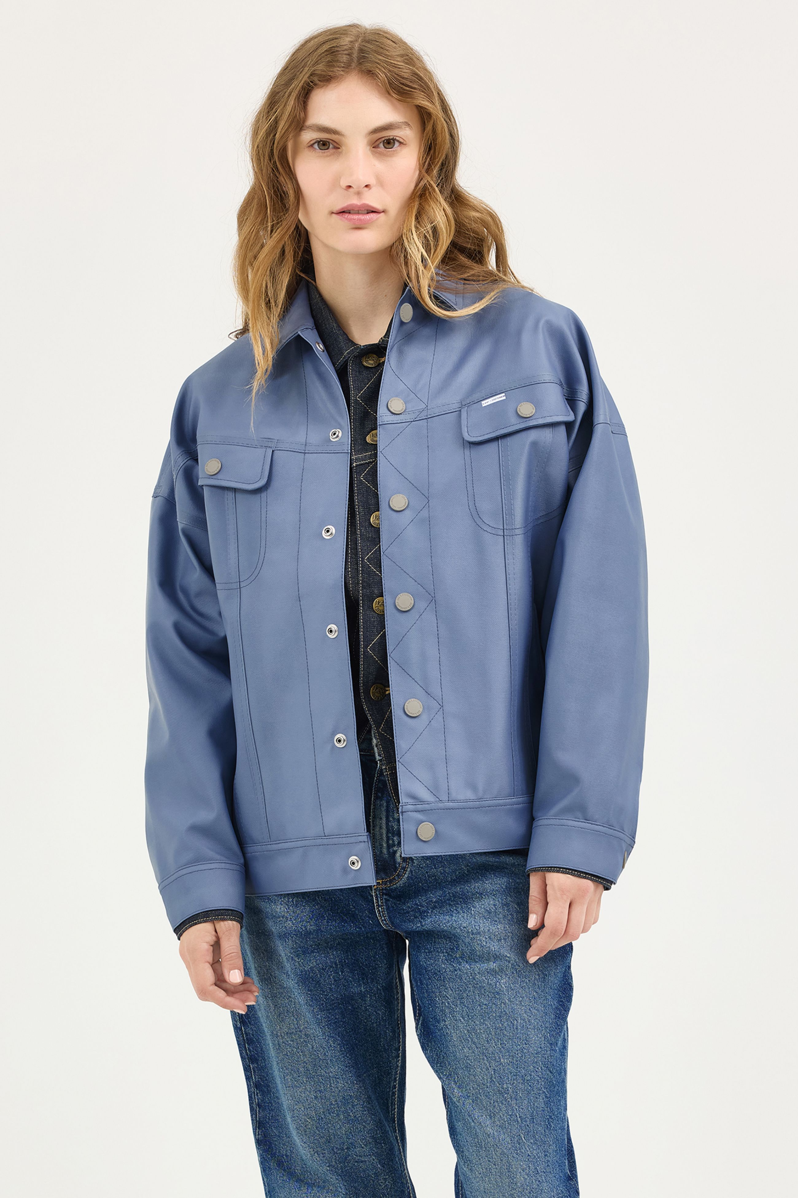 stutterheim women’s lee® x storm rider™ jacket ash blue women jackets raincoats