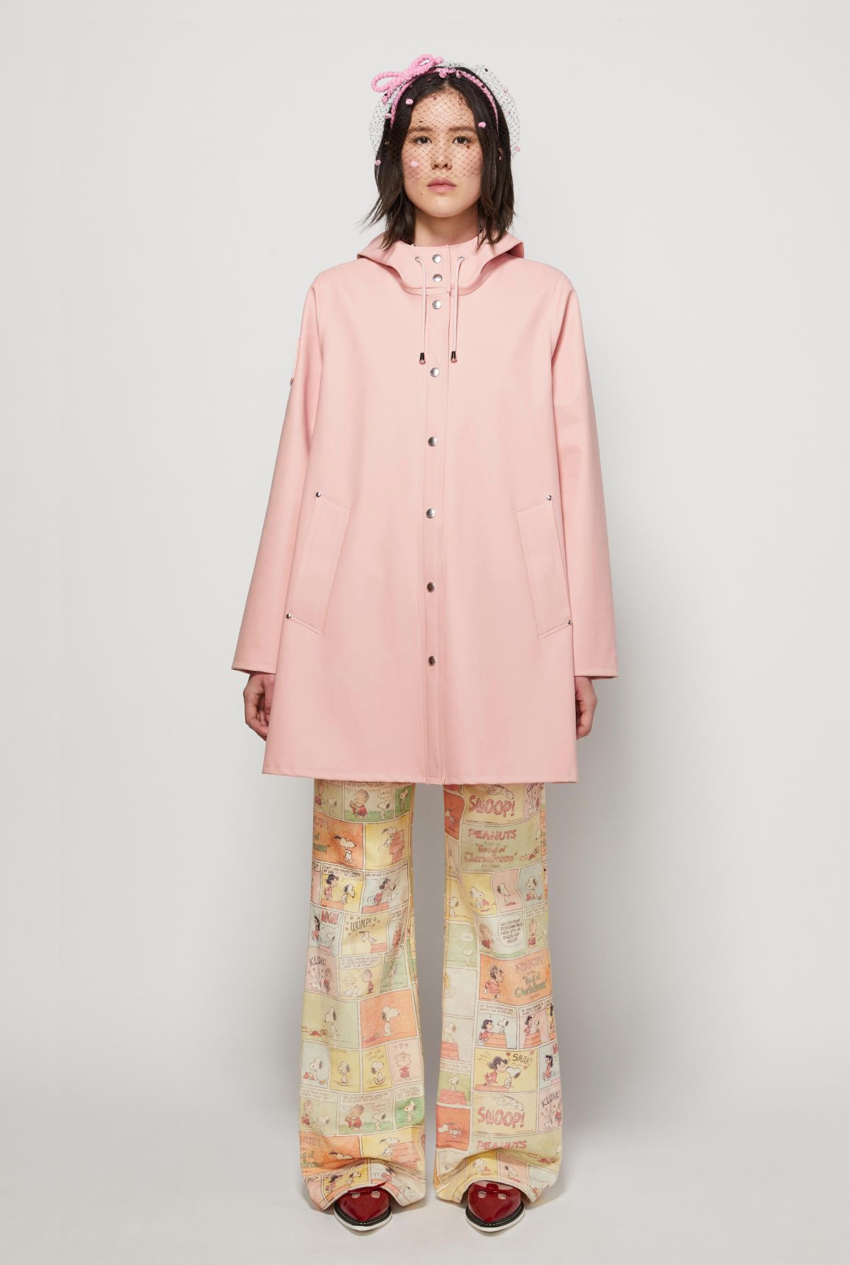 Stutterheim x Marc Jacobs レインコート ピンク stutterheim_marcjacobs_the_rai