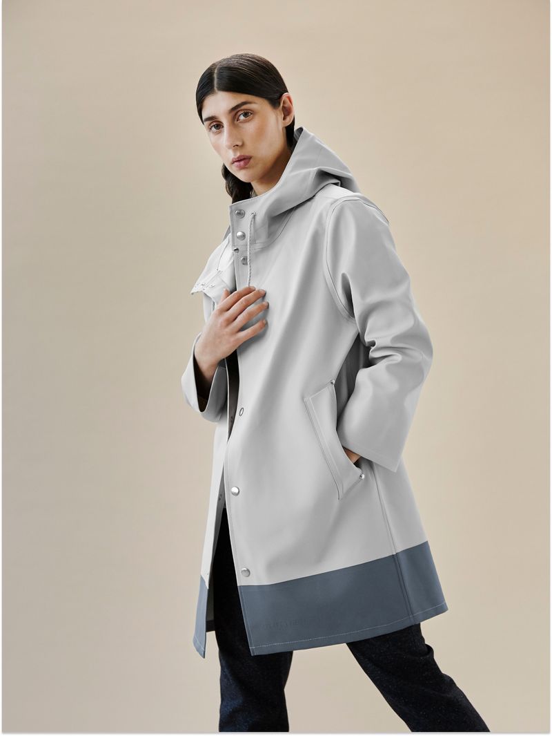 STUTTERHEIM HENRIK VIBSKOV レインコート L STUTTERHEIM HENRIK VIBSKOV レインコート L